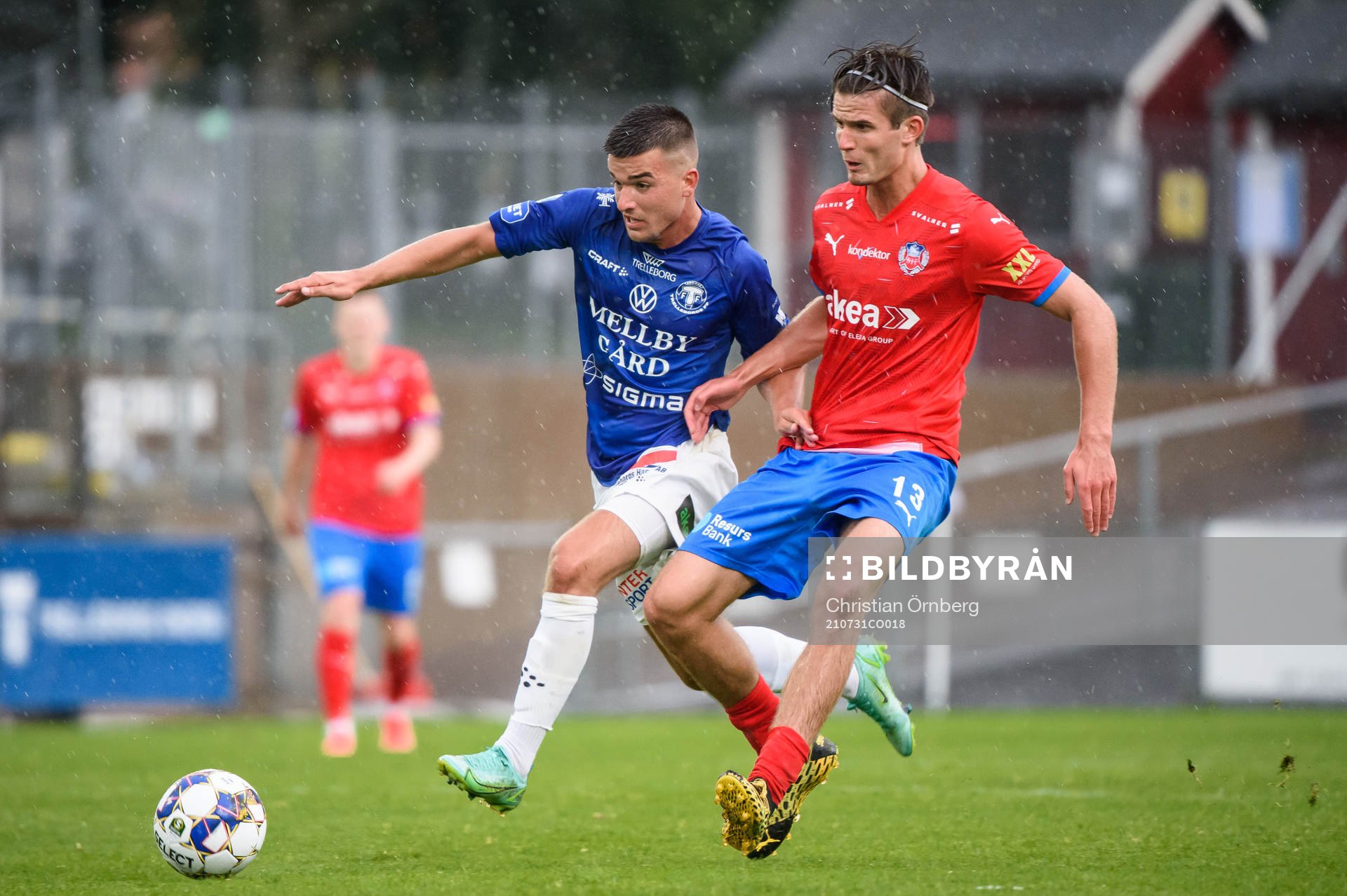 Trelleborgs Haris Brkic och Helsingborgs Wilhelm Loeper