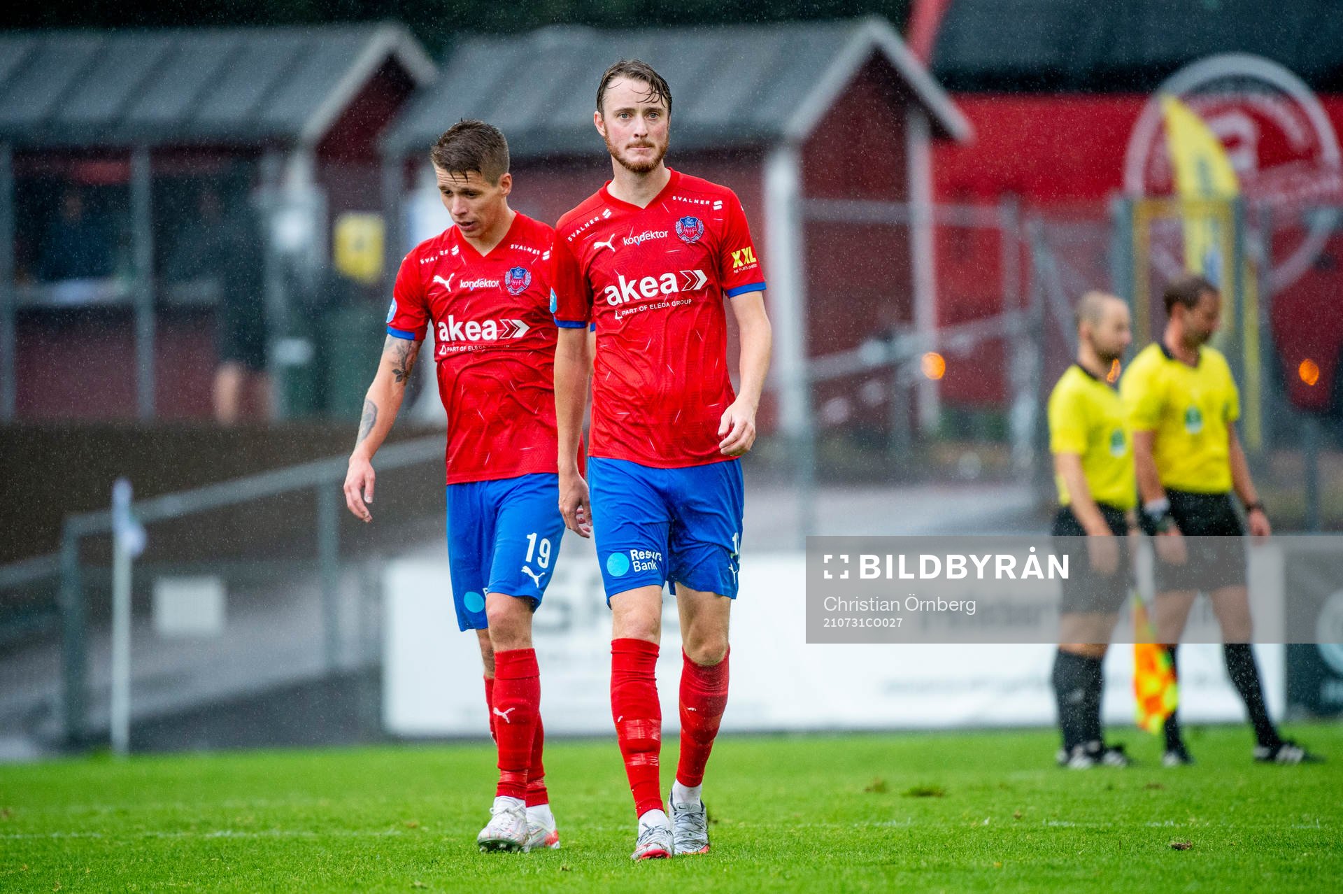 Helsingborgs Bödvar Bödvarsson och Rasmus Jönsson deppar