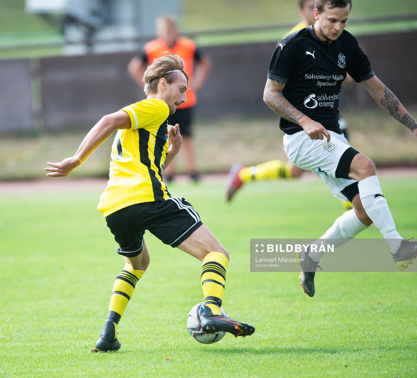 IFK Hässleholms Julian Groznadovski fintar i matchen i