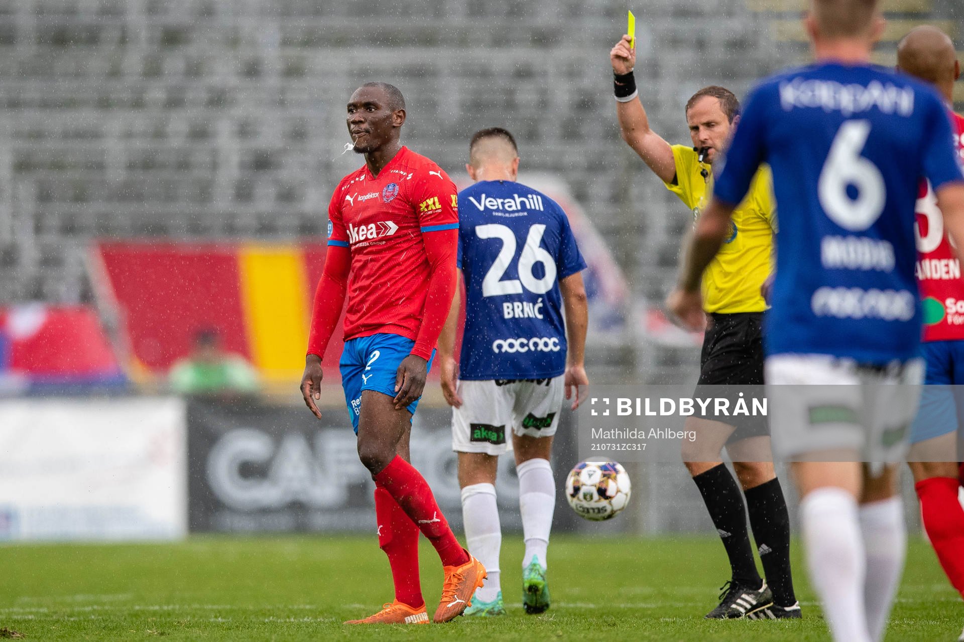 Helsingborgs Ravy Tsouka-Dozi tilldelas gult kort av