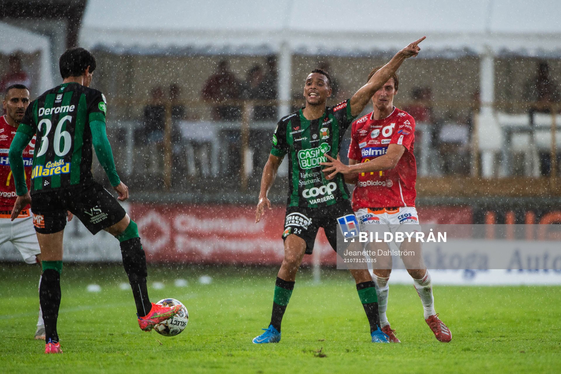 Varbergs Ryan Moon och Degerfors Gustav Granath