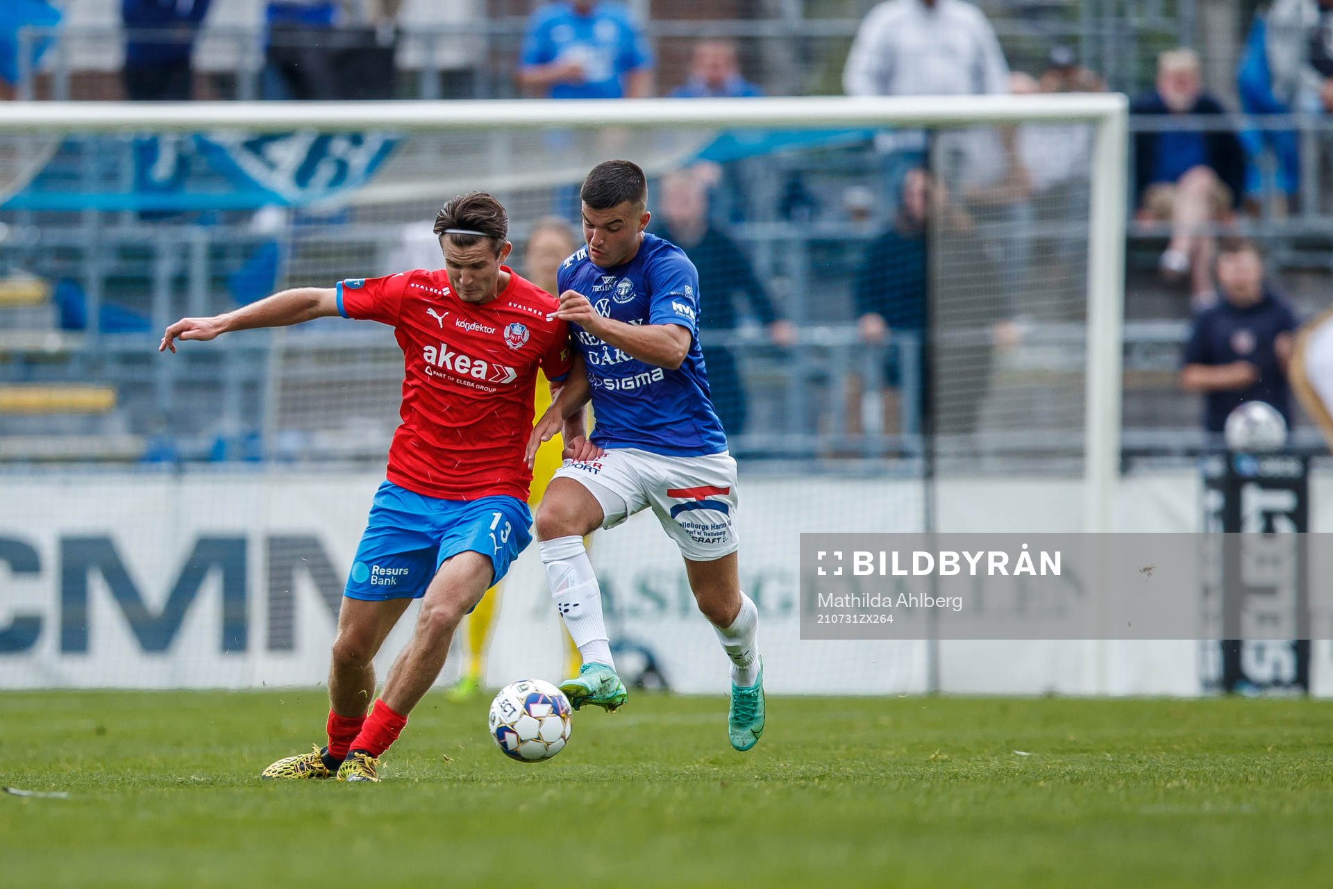 Helsingborgs Wilhelm Loeper och Trelleborgs Haris Brkic
