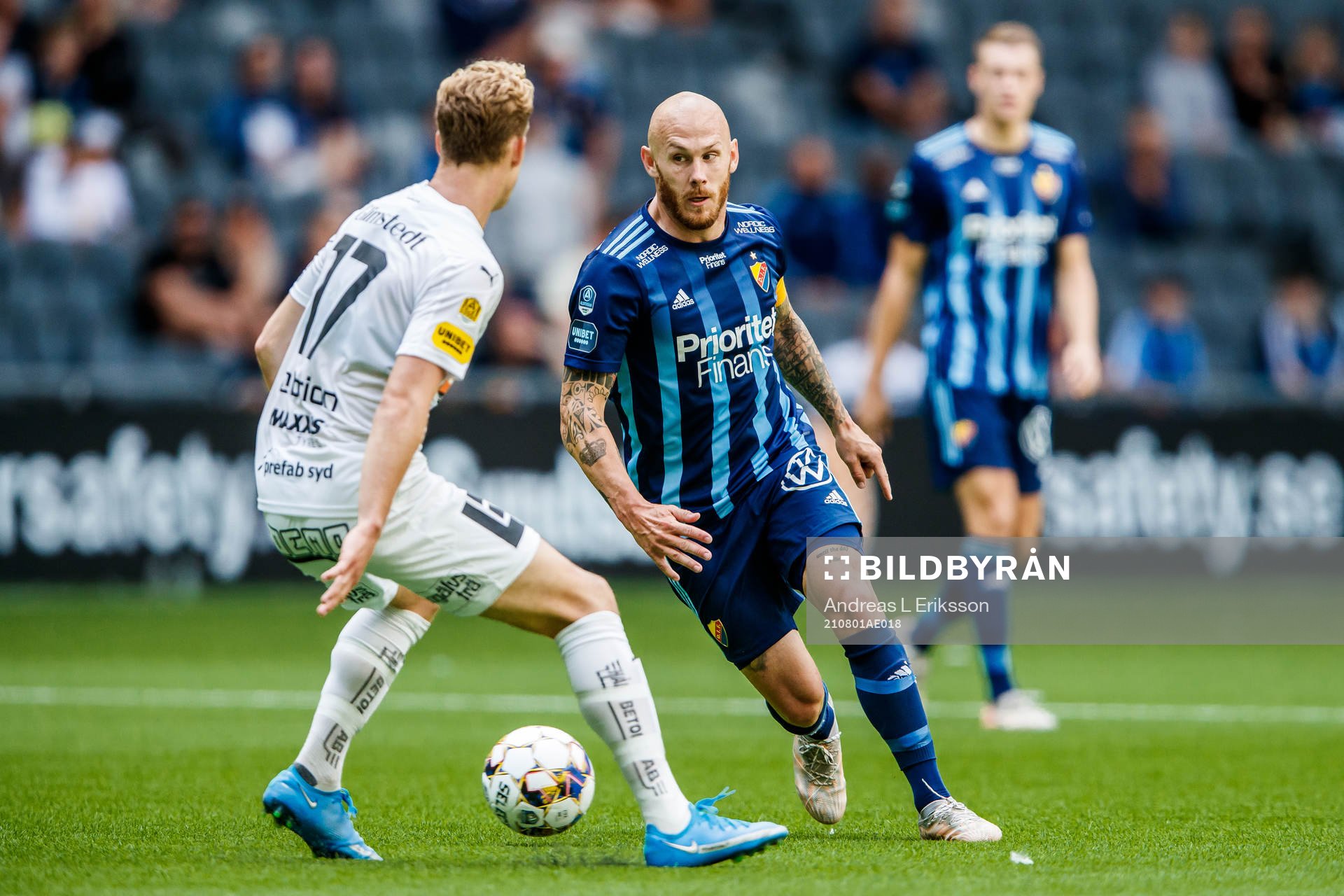 Häckens Gustav Berggren och Djurgårdens Magnus Eriksson