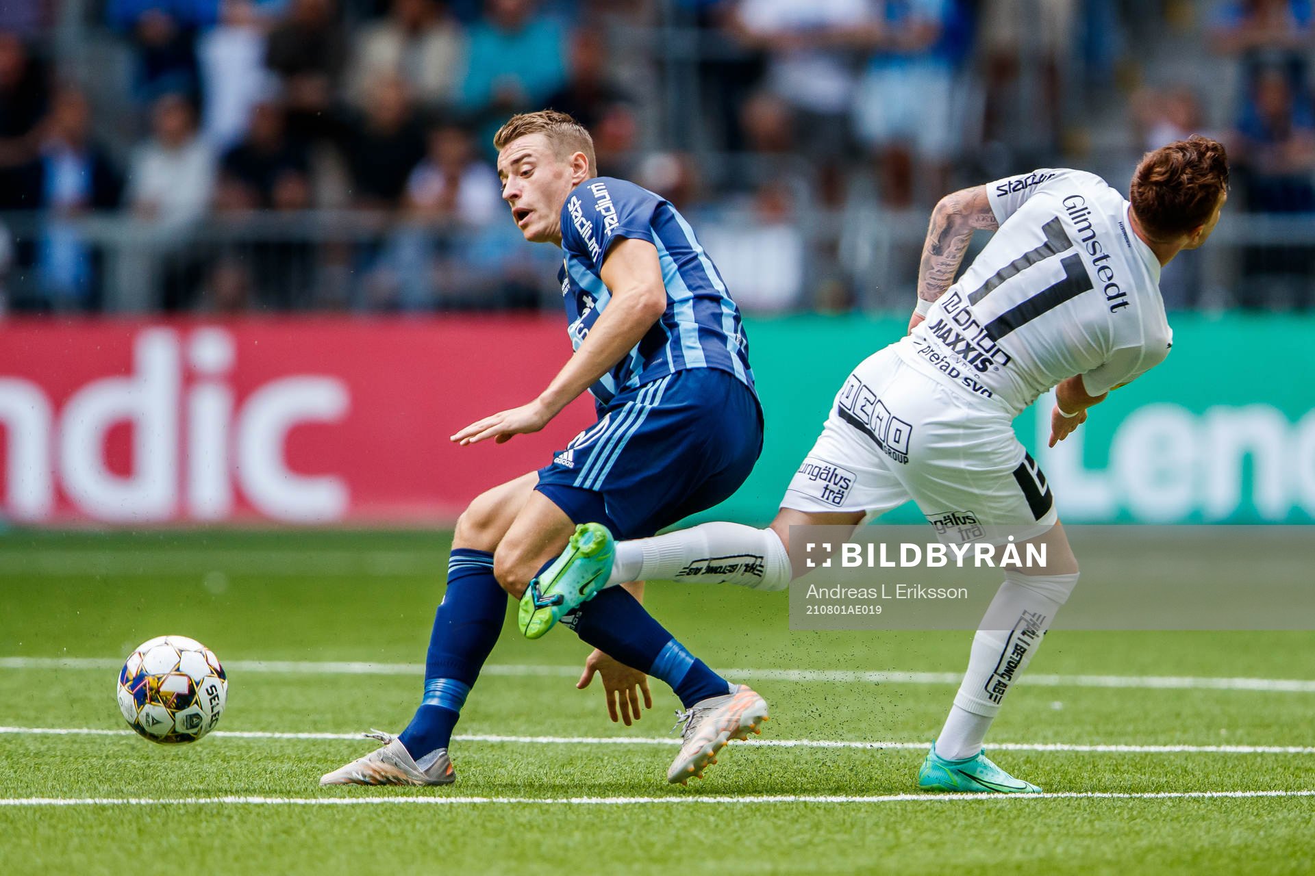 Djurgårdens Jesper Löfgren och Häckens Tobias Heintz