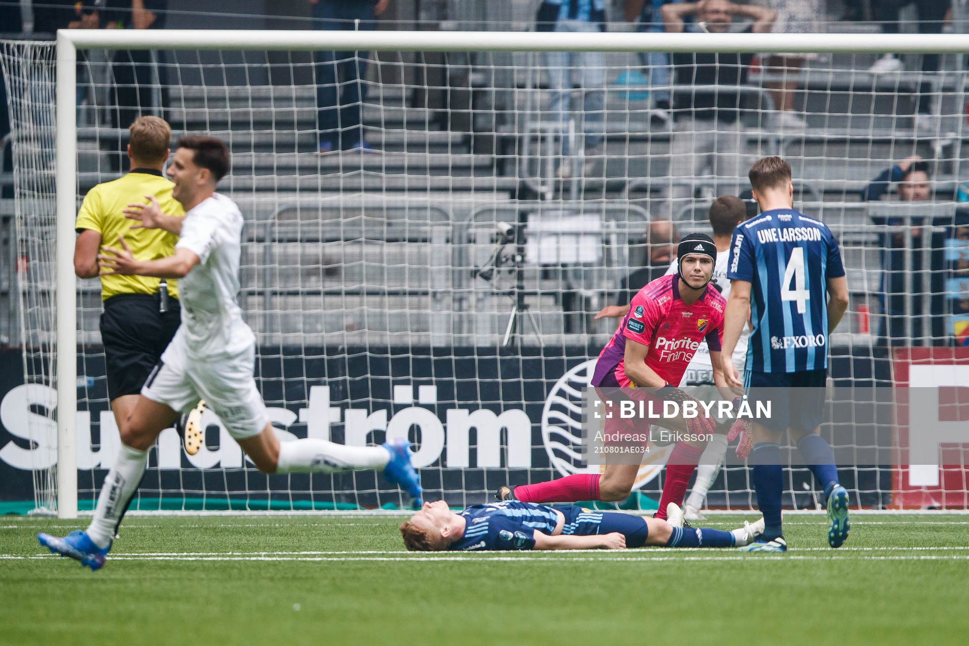 Djurgårdens Aslak Witry och målvakt Jacob Widell