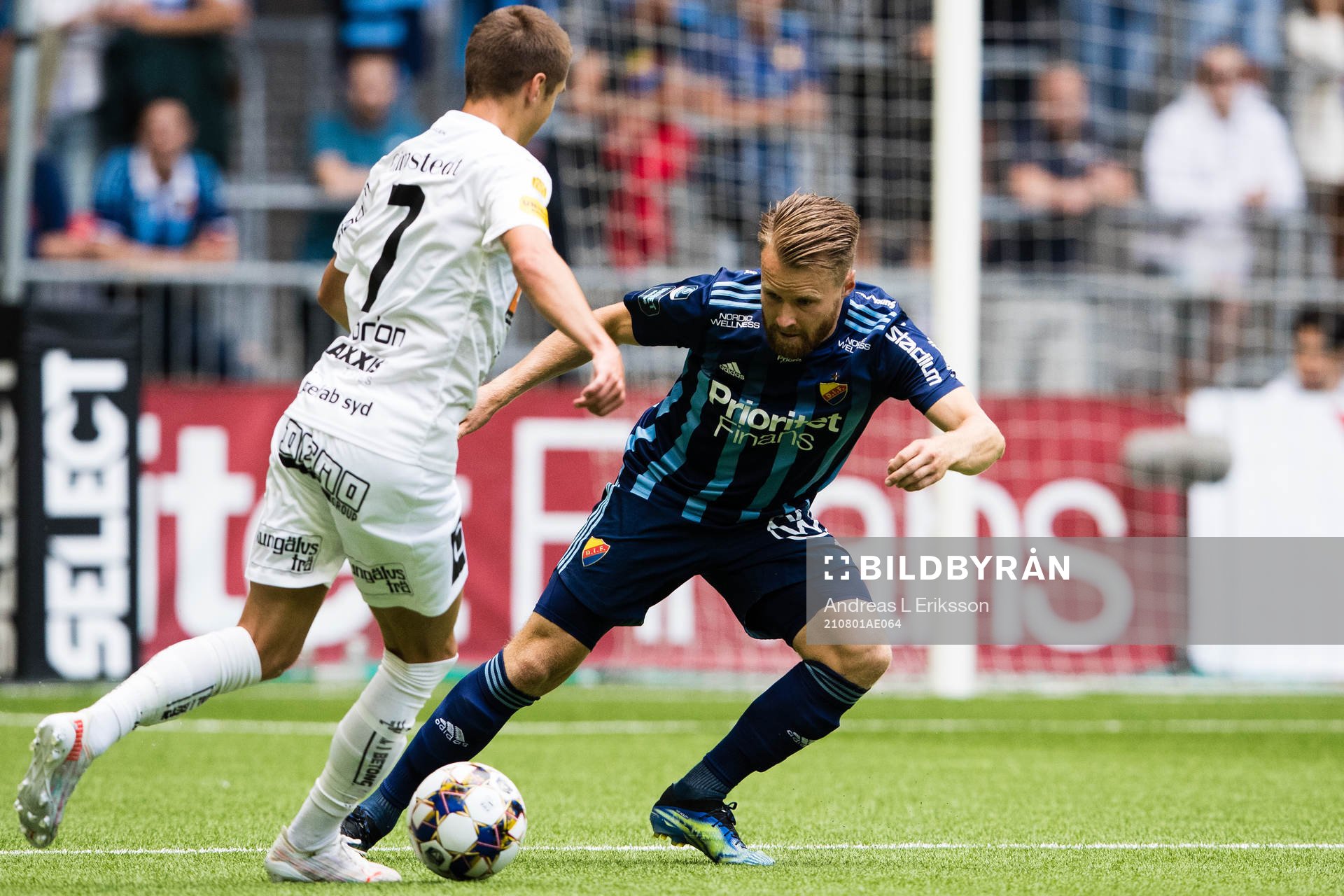 Häckens Leo Bengtsson och Djurgårdens Jacob Une Larsson