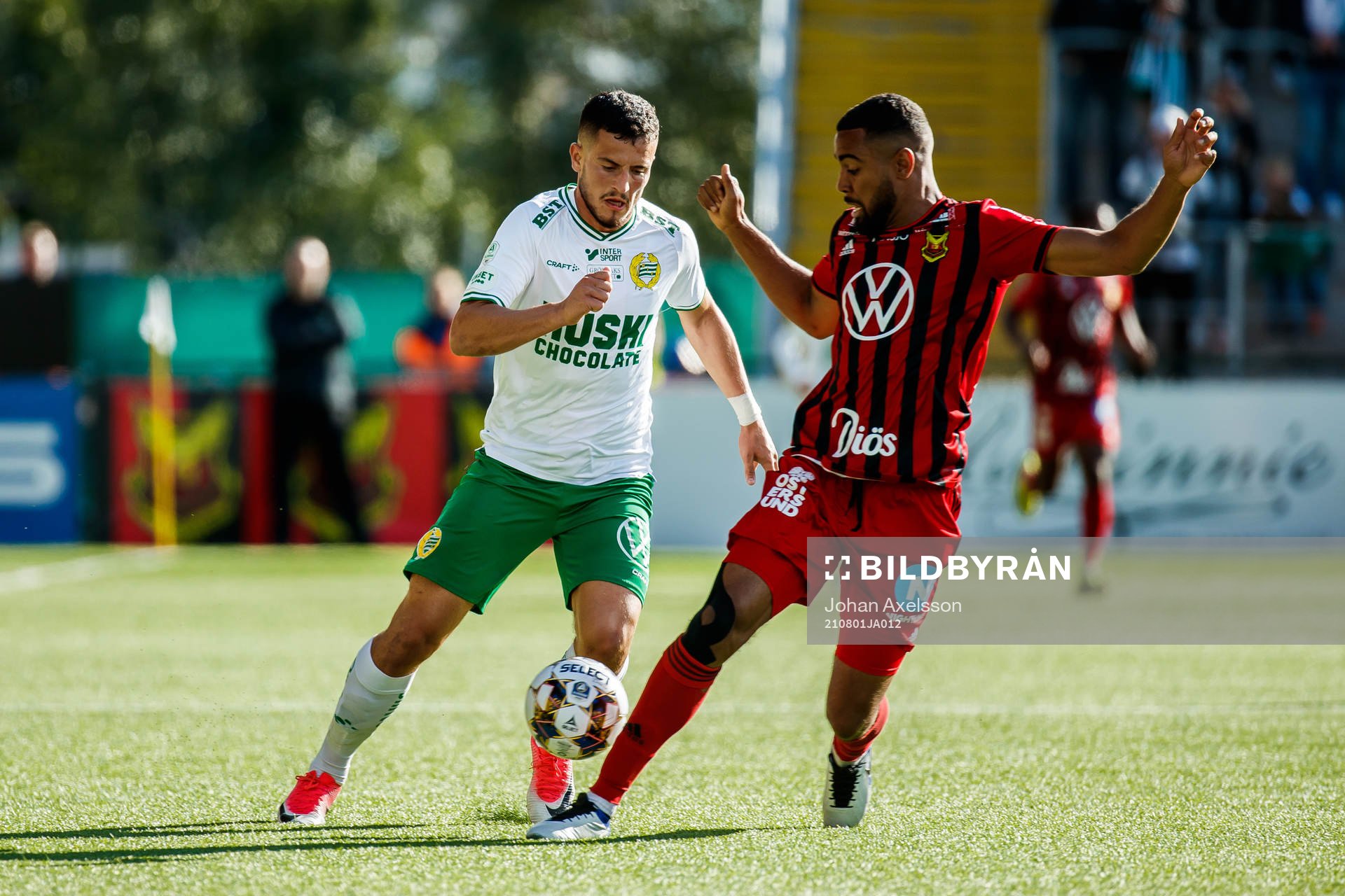 Hammarbys Astrit Selmani och Östersunds Noah Sonko Sundberg