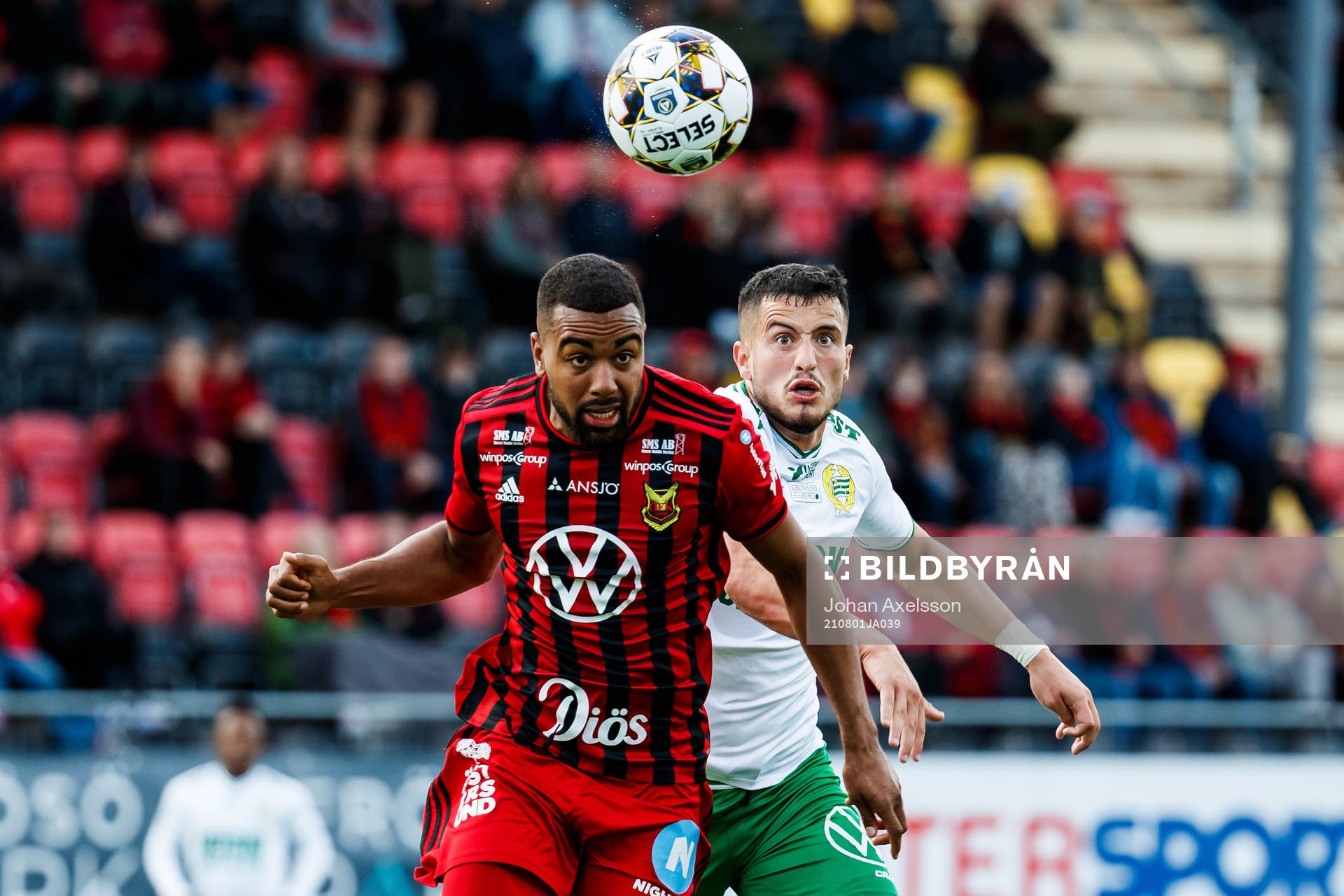 Östersunds Noah Sonko Sundberg och <h<Astrit Selmani
