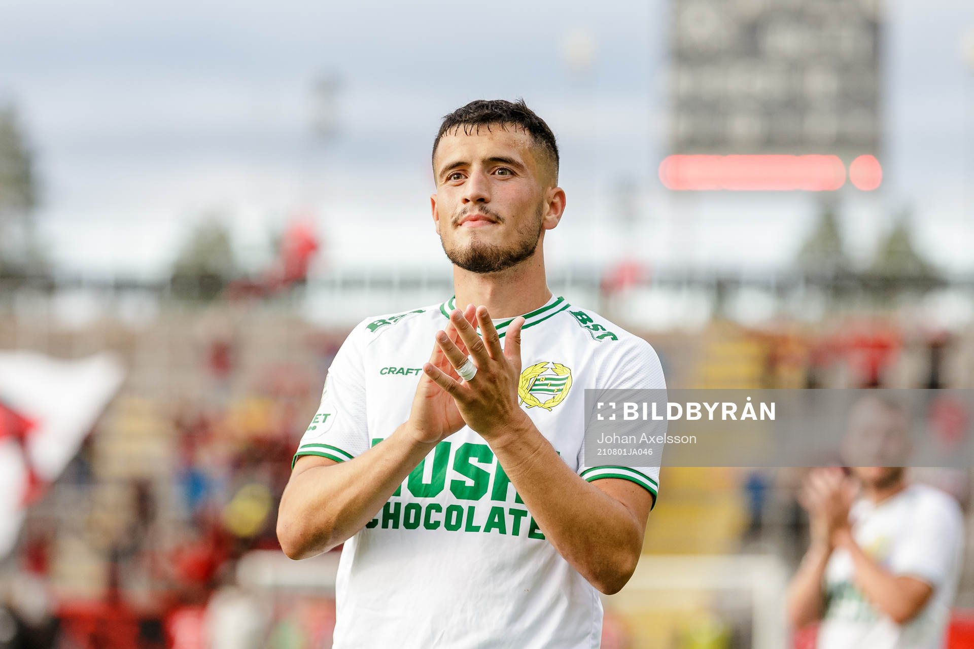 Hammarbys Astrit Selmani tackar publikenefter