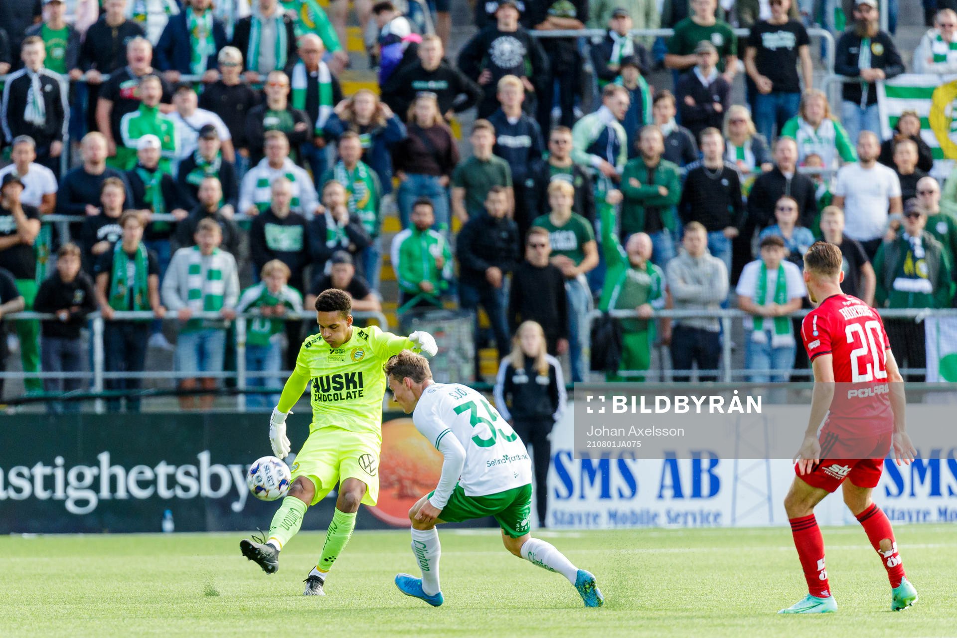 Hammarbys målvakt Oliver Dovin