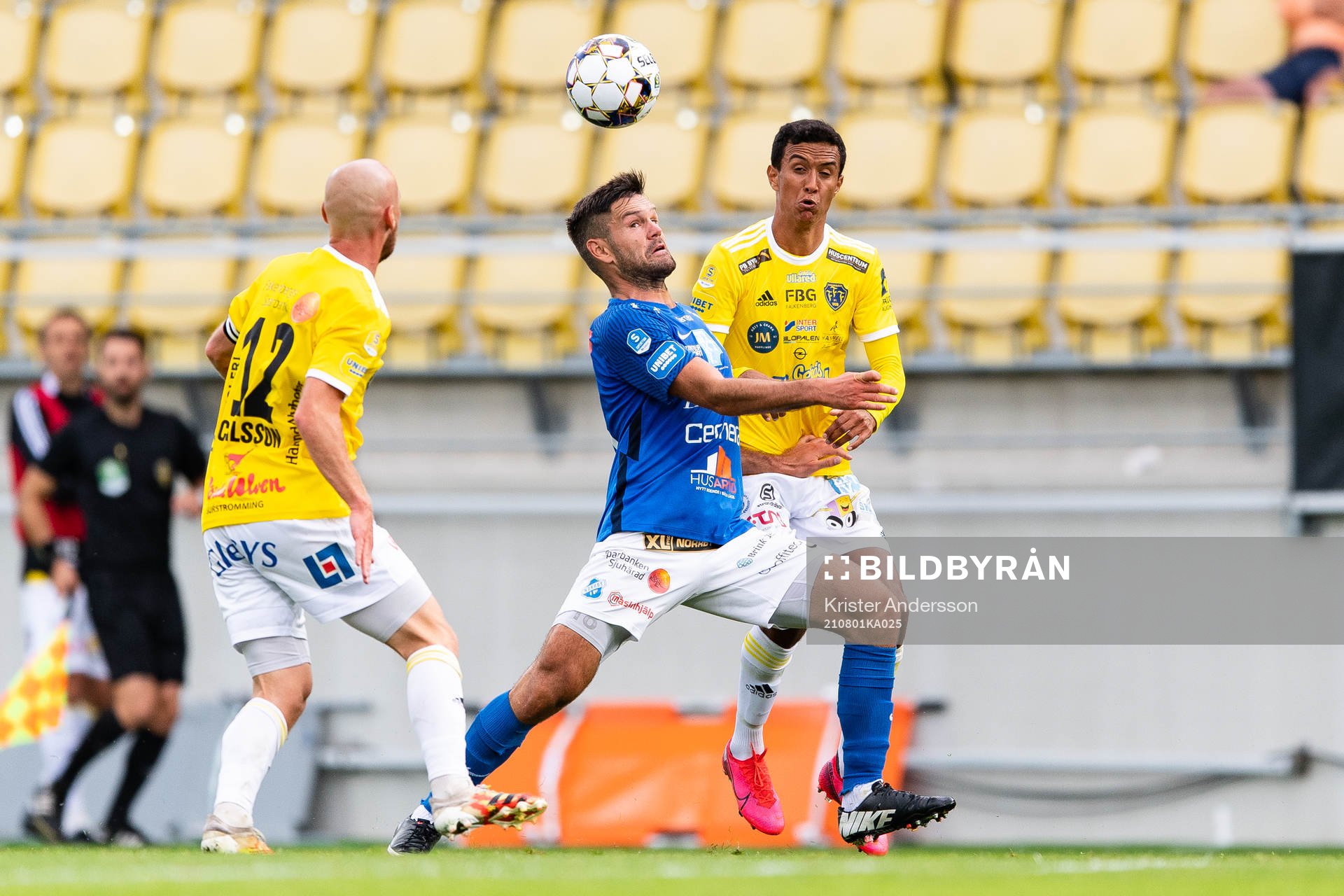 Norrbys Ivo Dominik Pekalski och Falkenbergs Oliver Hintsa
