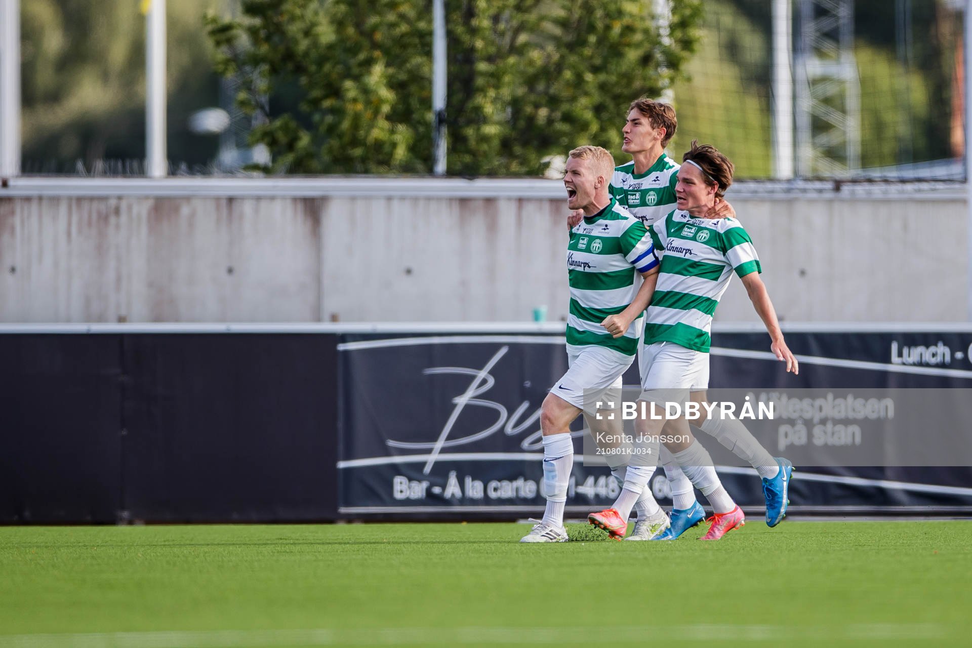 Västerås Simon Johansson jublar