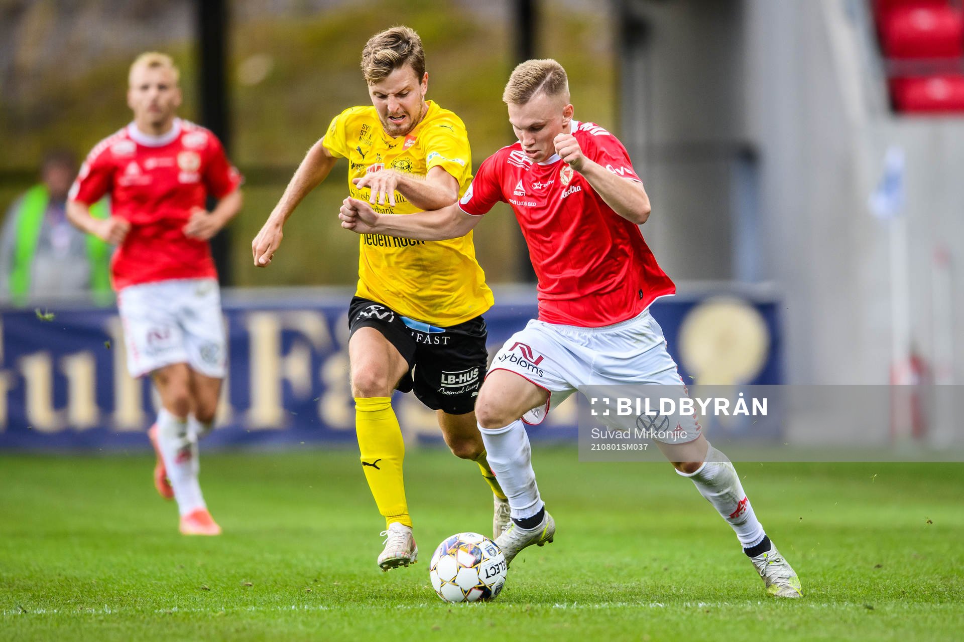 Mjällbys Joel Nilsson och Kalmars Isak Jansson