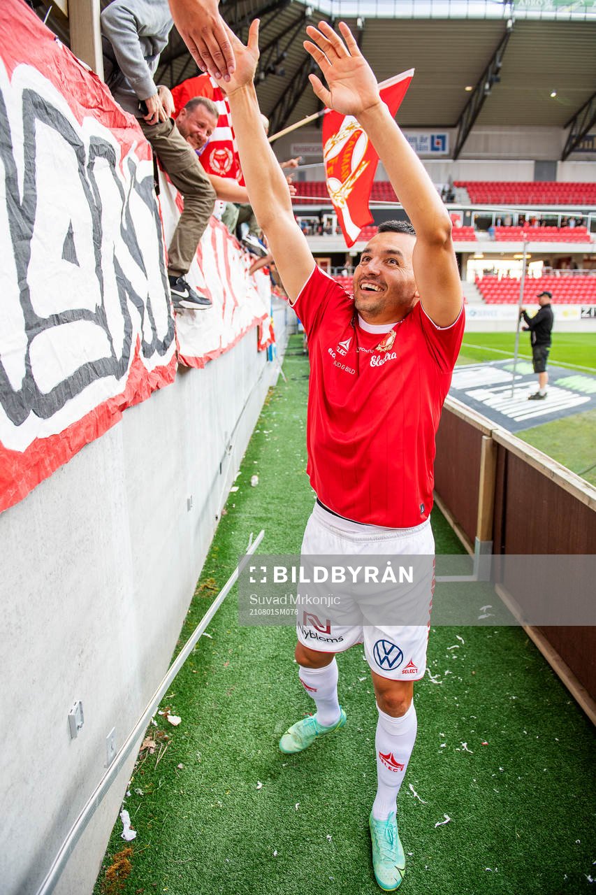 Kalmars Emin Nouri jublar