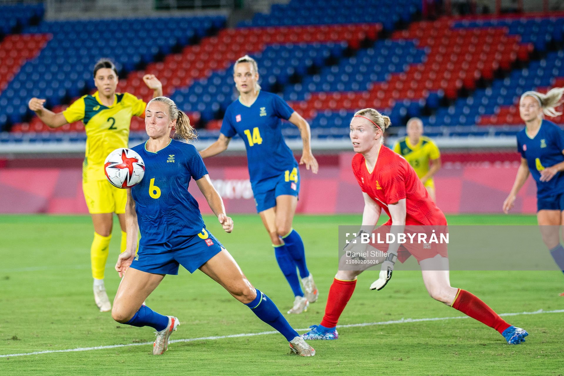Magdalena Eriksson and Hedvig Lindahl of Sweden  in the