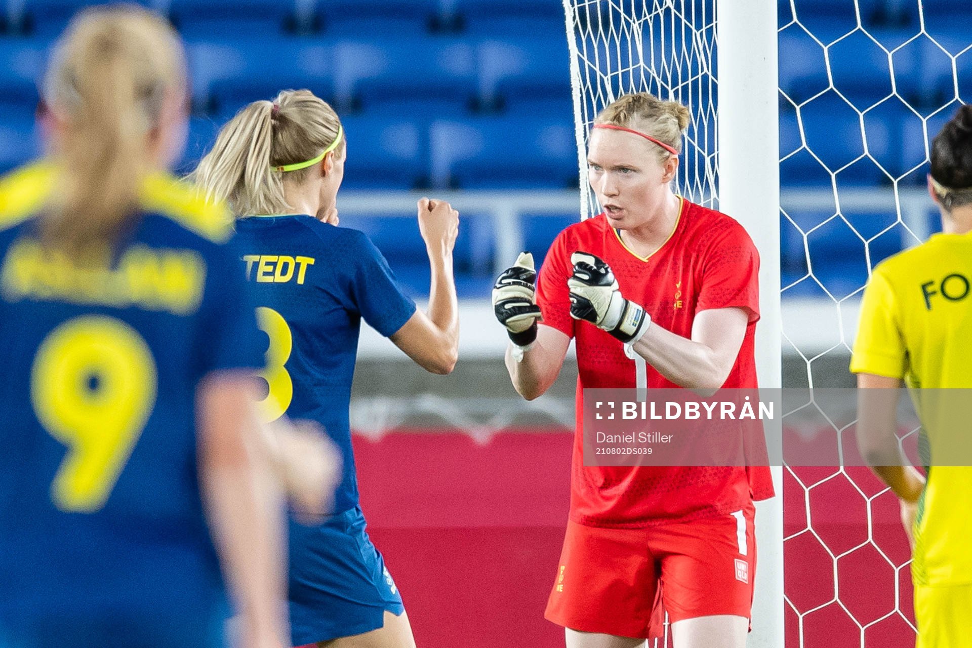 Hedvig Lindahl of Sweden in the women´s football match