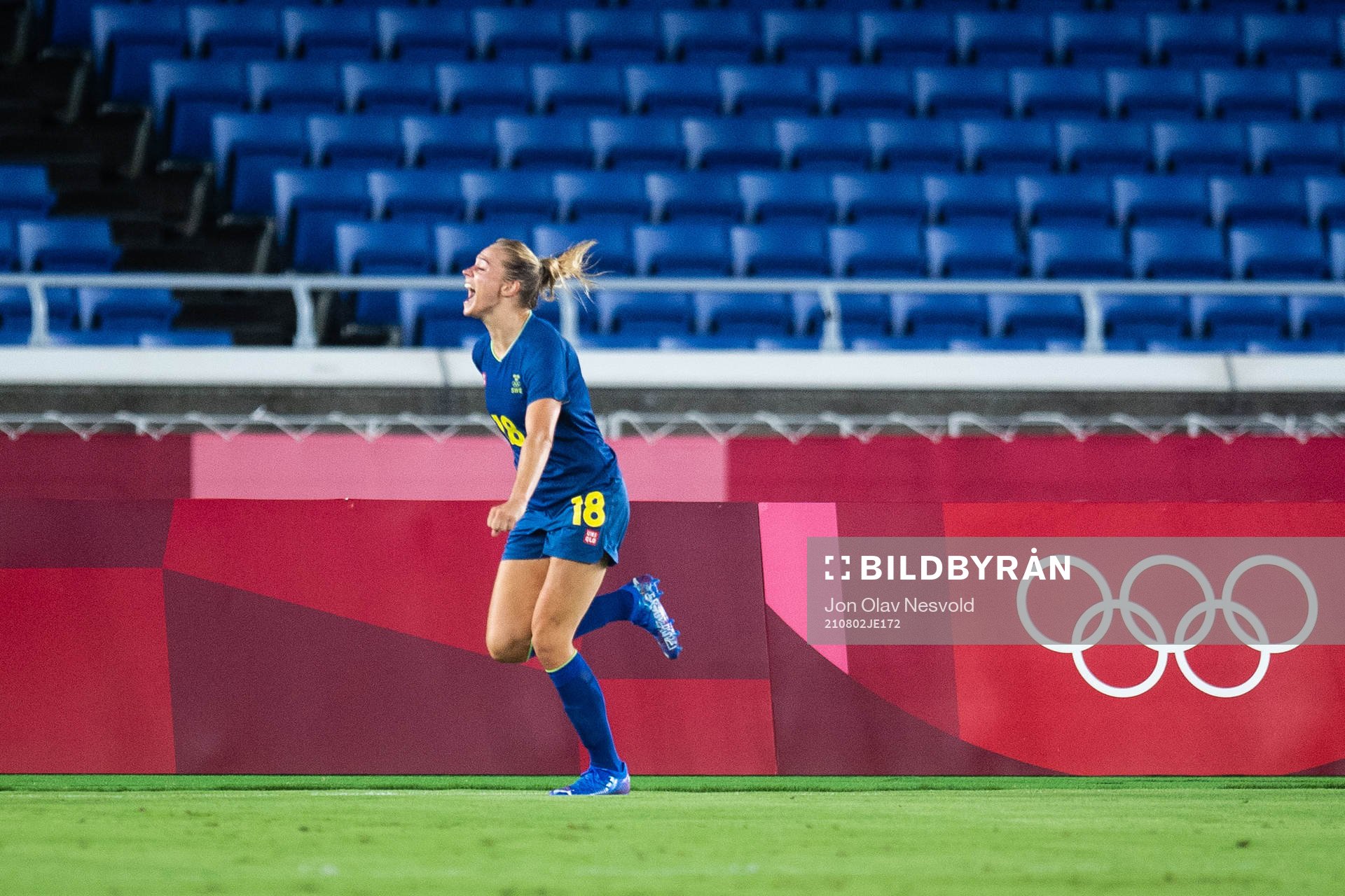 Fridolina Rolfö of Sweden celebrates 0-1  in the women´s