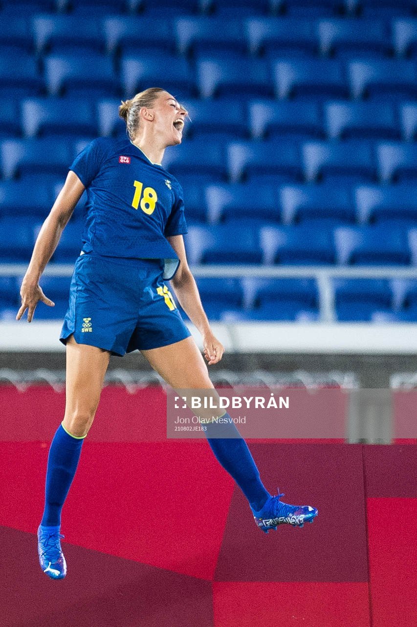 Fridolina Rolfö of Sweden celebrates 0-1  in the women´s