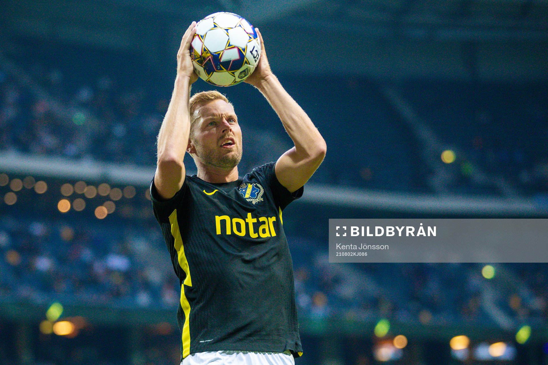 s Sebastian Larsson