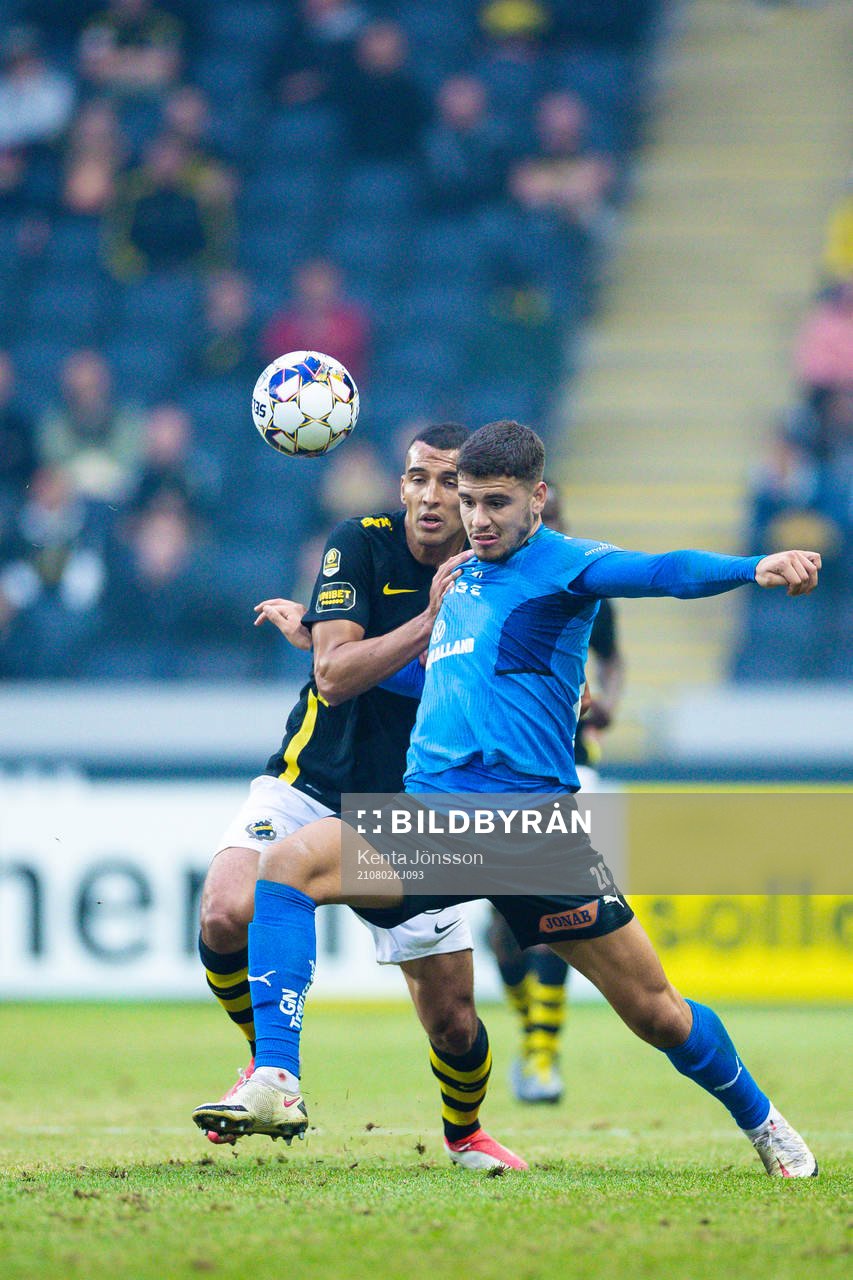s Nabil Bahoui och Halmstads Edvin Kurtulus