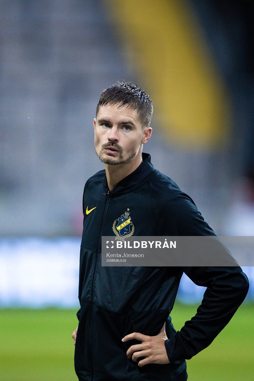 s Mikael Lustig