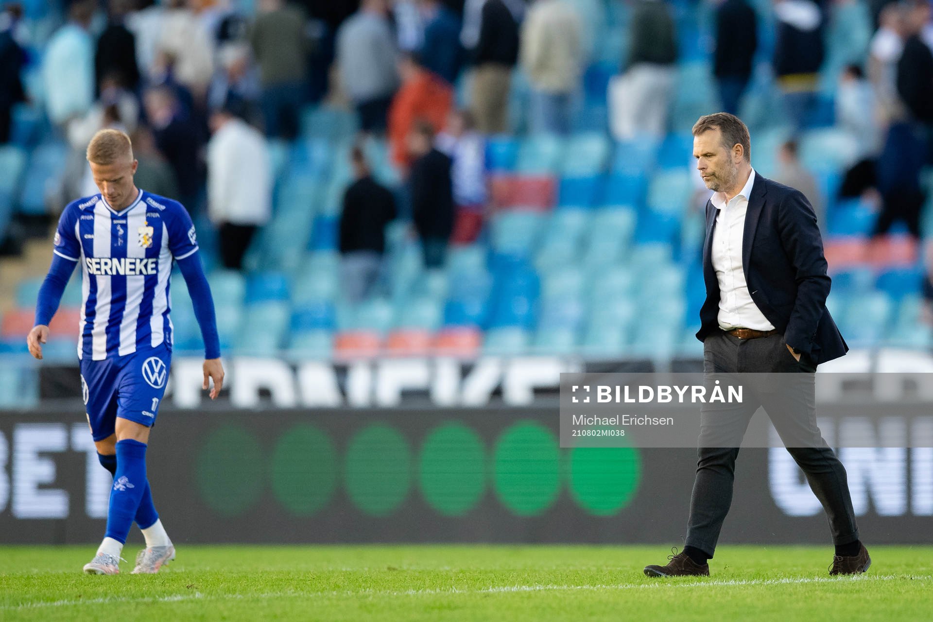 IFK Göteborgs Oscar Wendt och tränare Mikael Stahre deppar