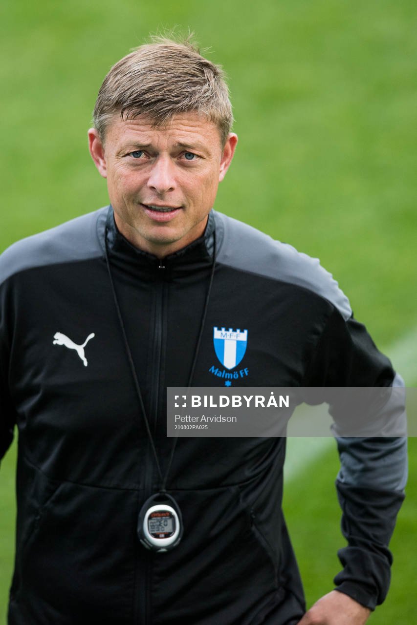 Jon Dahl Tomasson, head coach