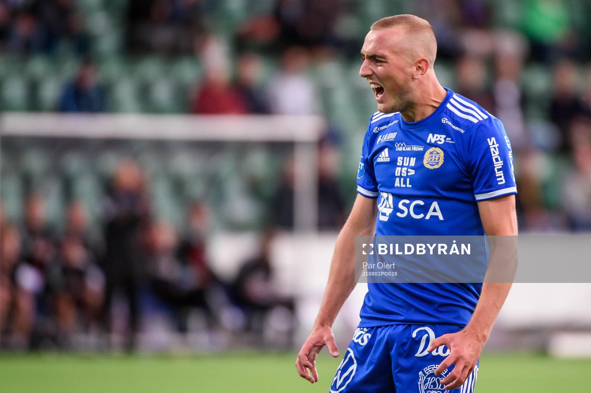 Sundsvalls Dennis Olsson reagerar