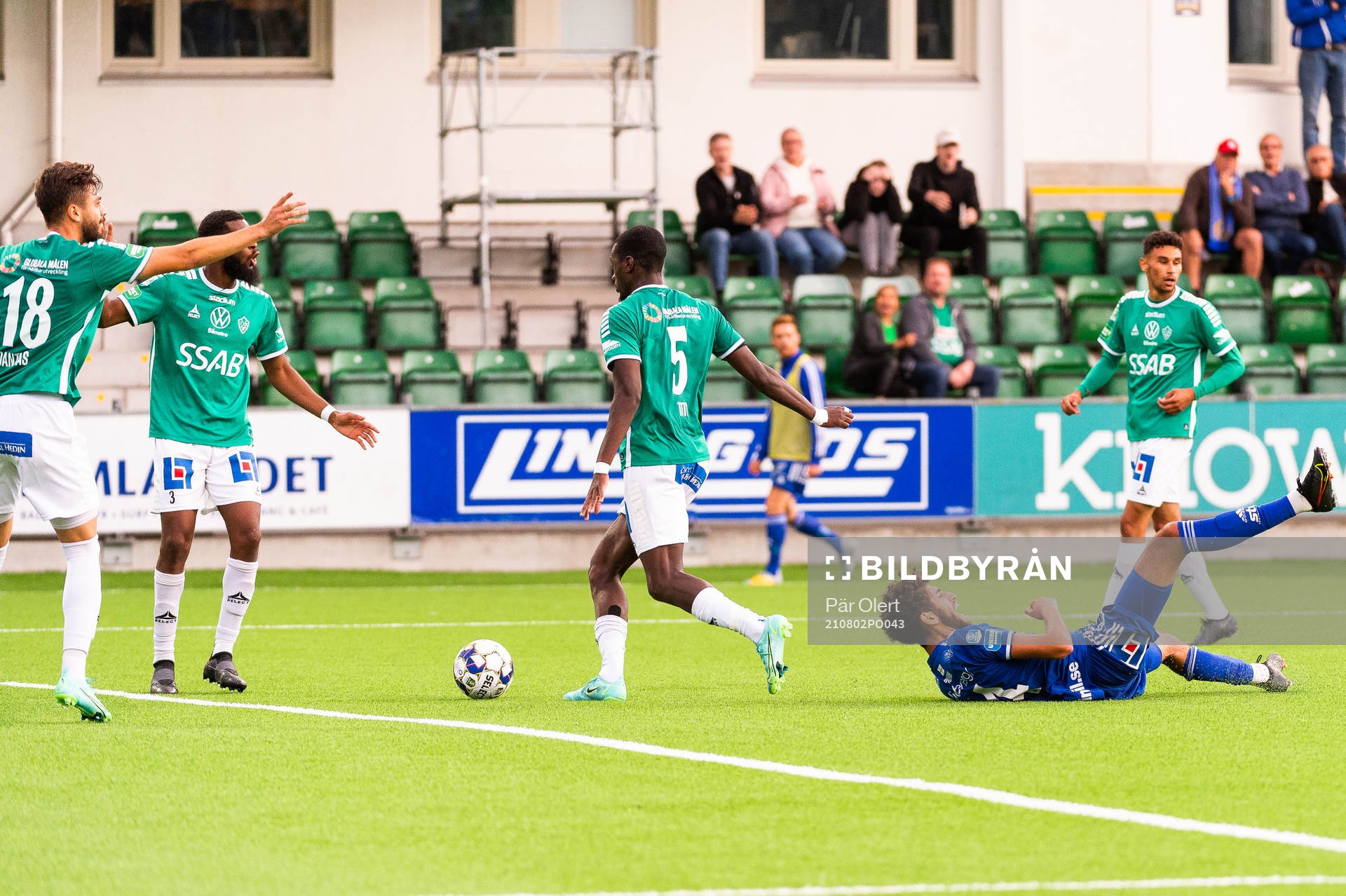 Sundsvalls Paya Pichkah och Brages Adil Titi som resulterar