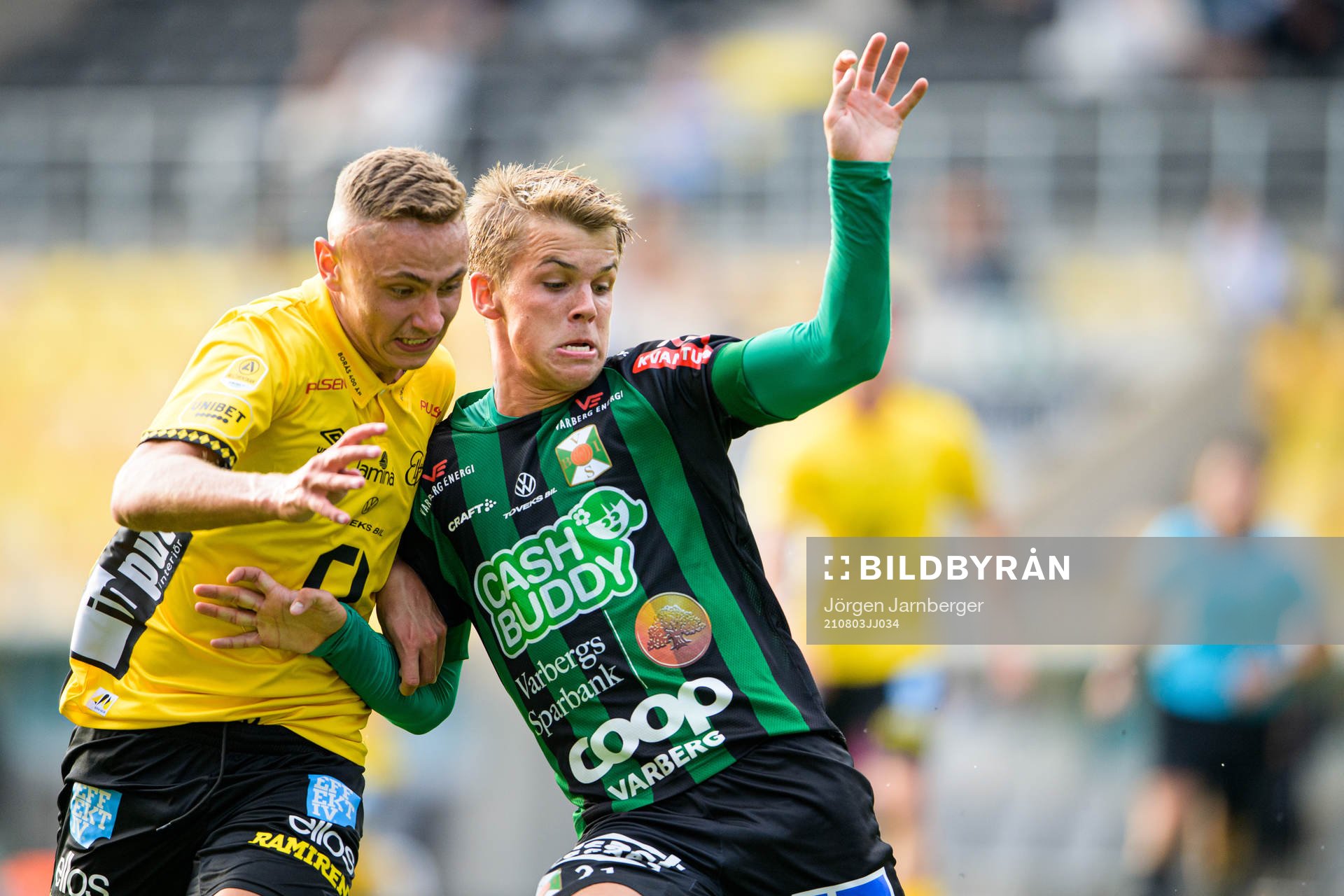 Elfsborgs Theo Lind och Varbergs Victor Karlsson
