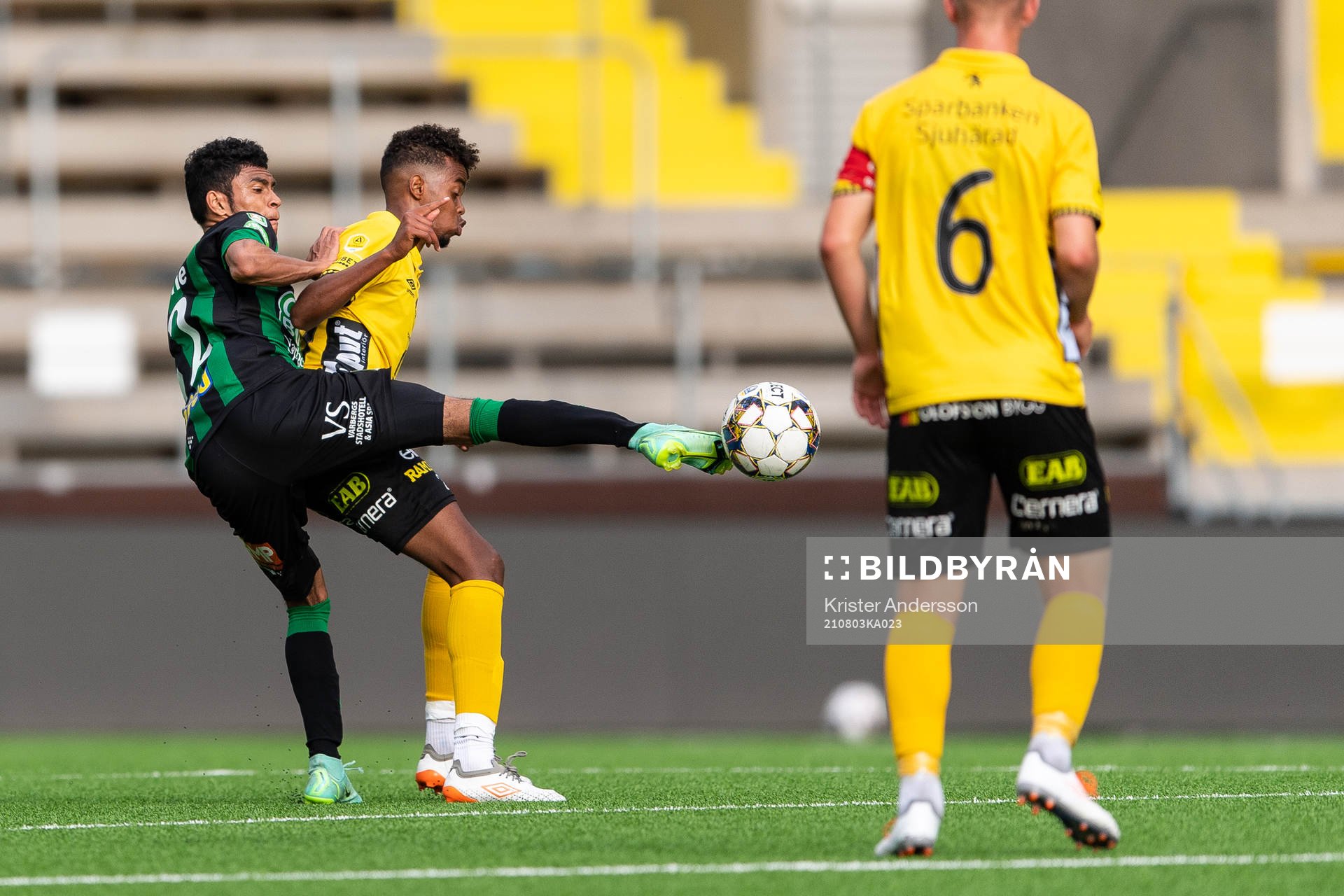 Varbergs Keanin Ayer och Elfsborgs Mohamed Adam