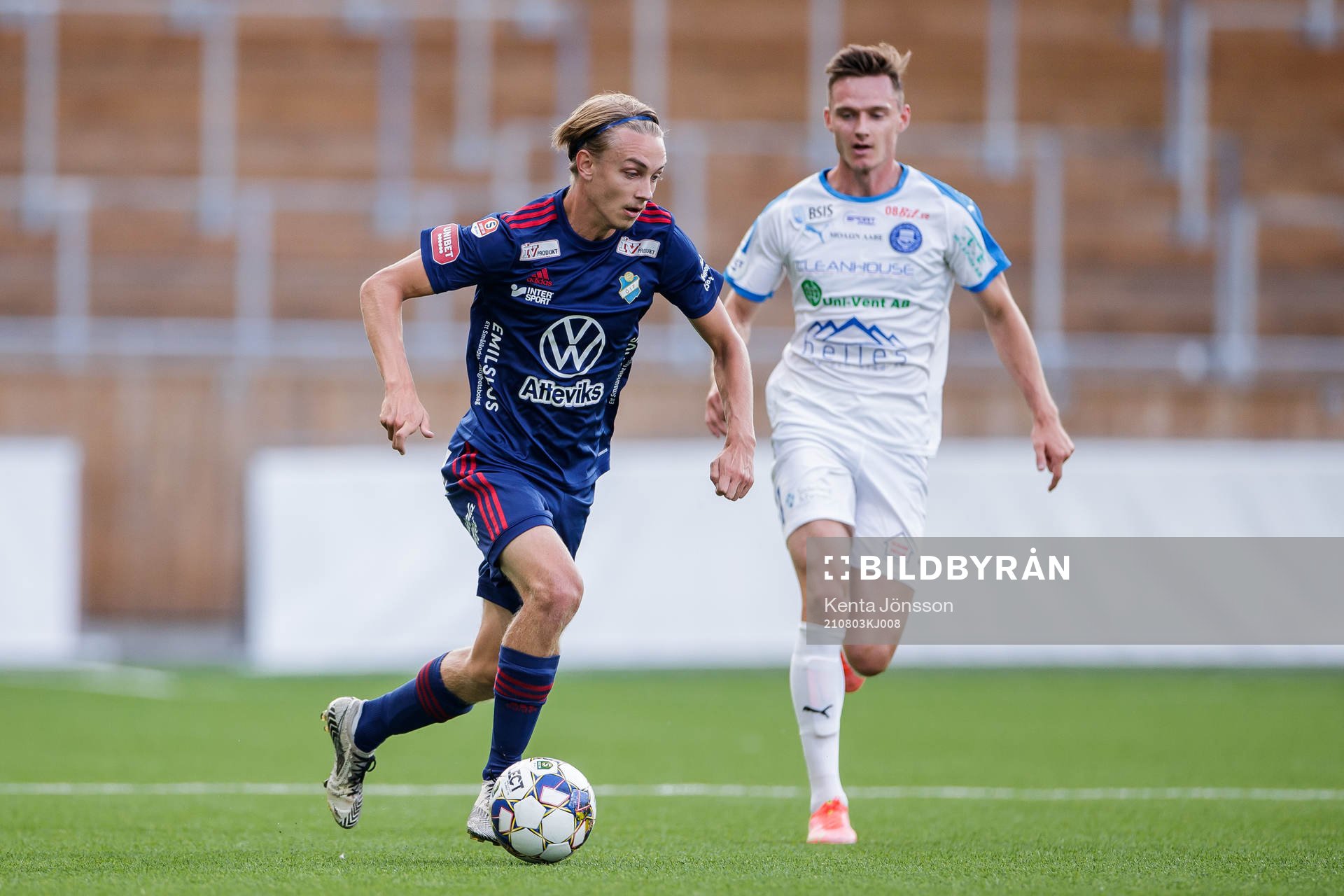 Östers Isak Magnusson och Akropolis Mattias Bouvin