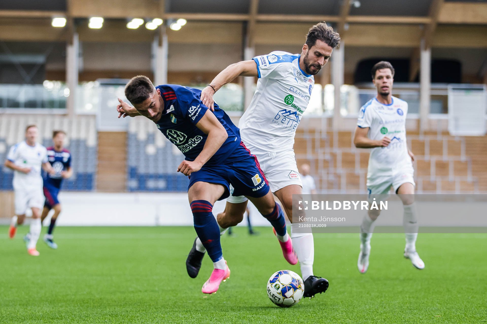 Östers Tatu Varmanen och Akropolis Panajotis Dimitriadis