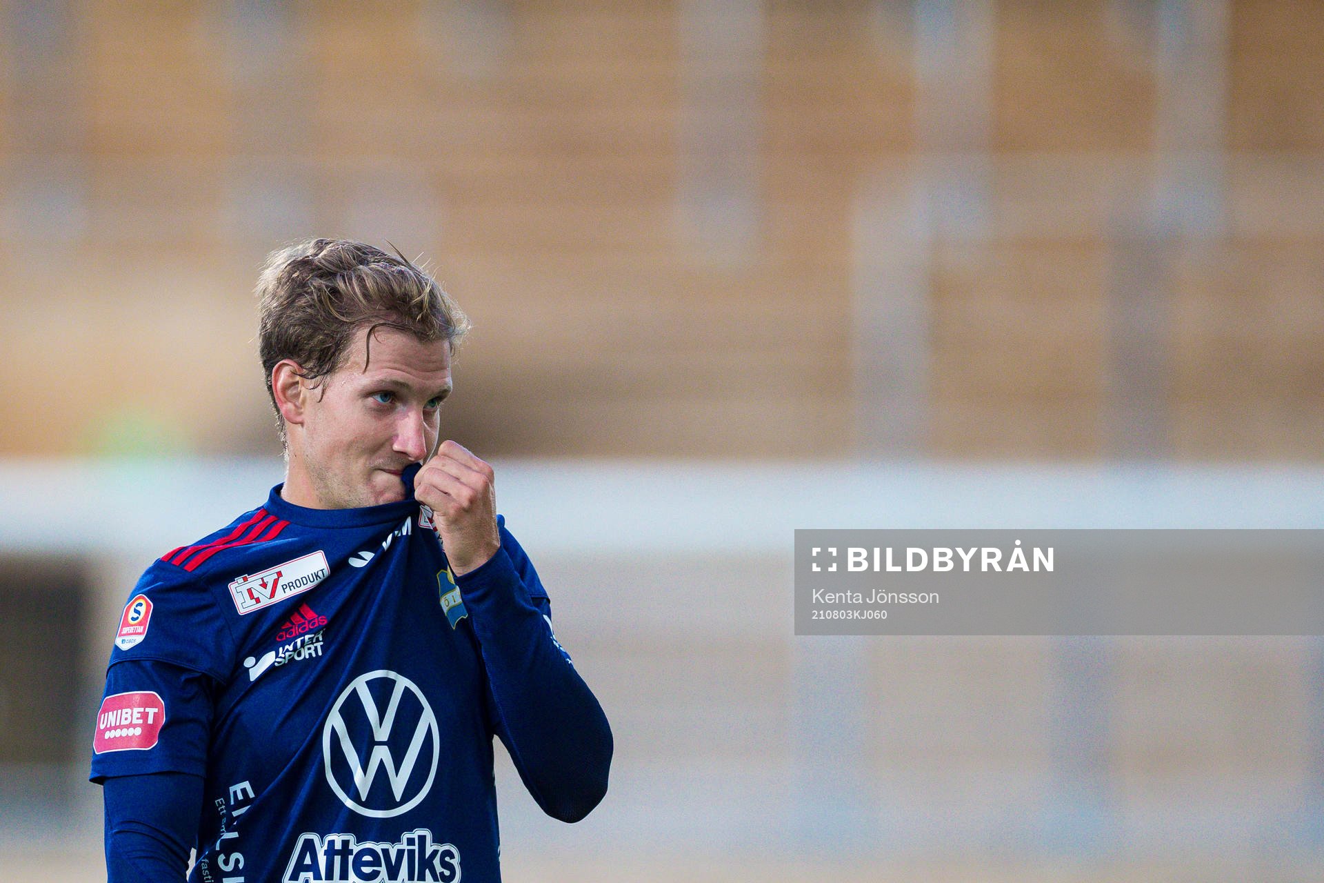 Östers Oliver Silverholt deppar