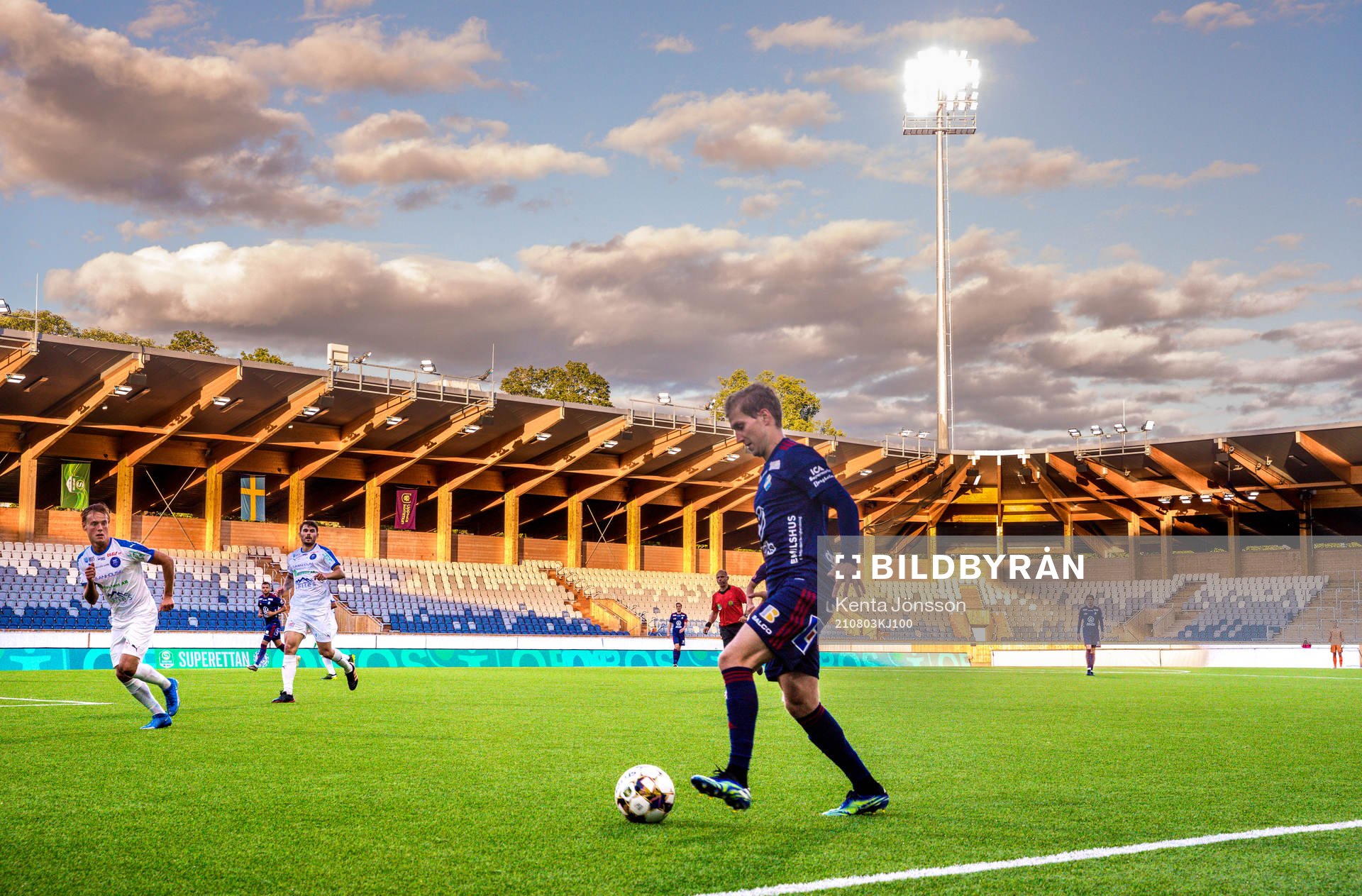 Studenternas IP med Östers Oliver Silverholt   i