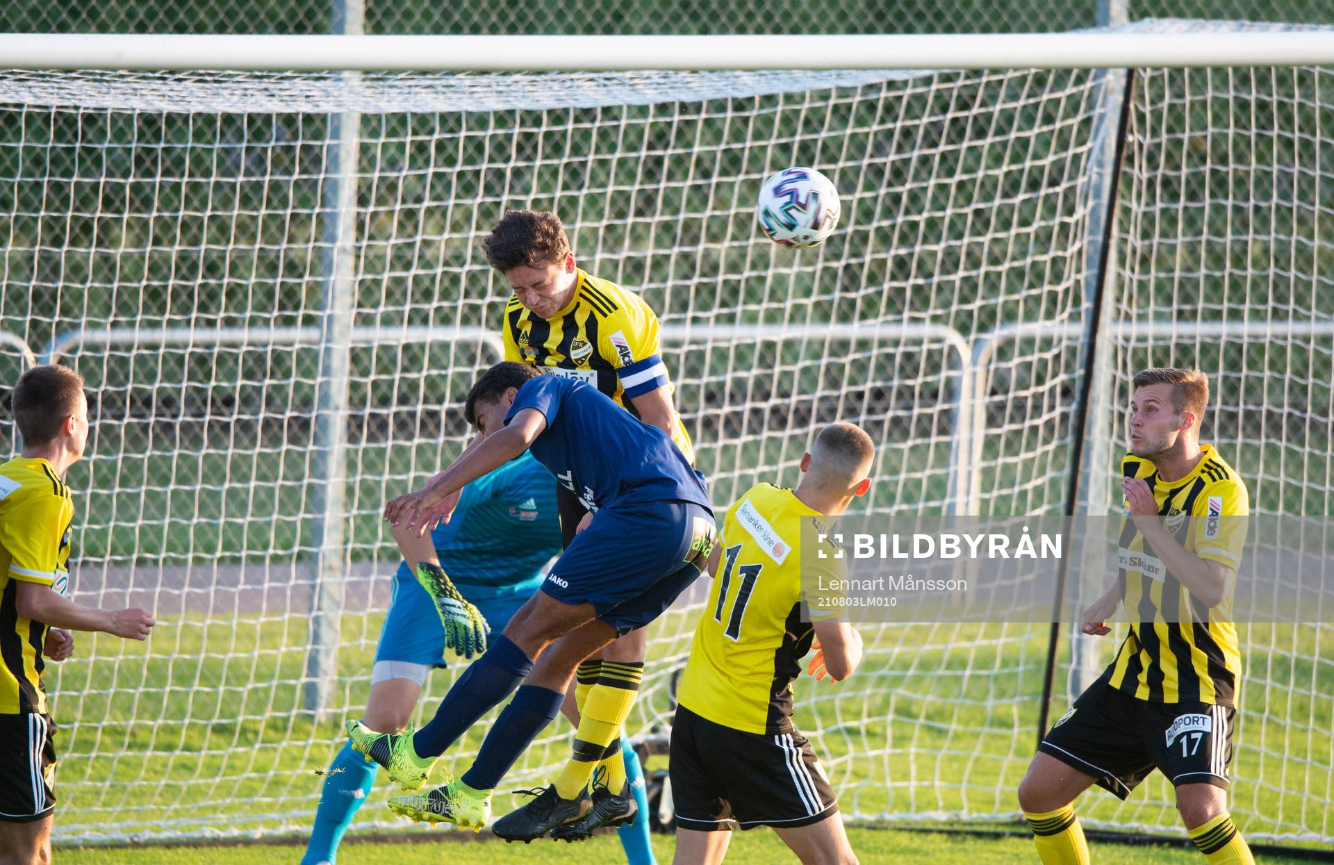 IFK Hässleholms Isak Orajärvi i matchen i division 2