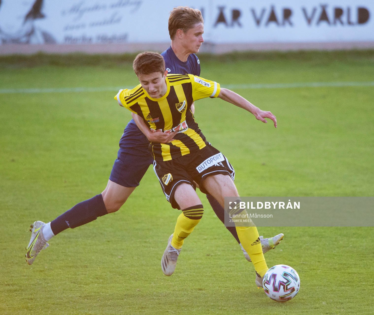 IFK Hässleholms Armin Culum är svårfångad i matchen i