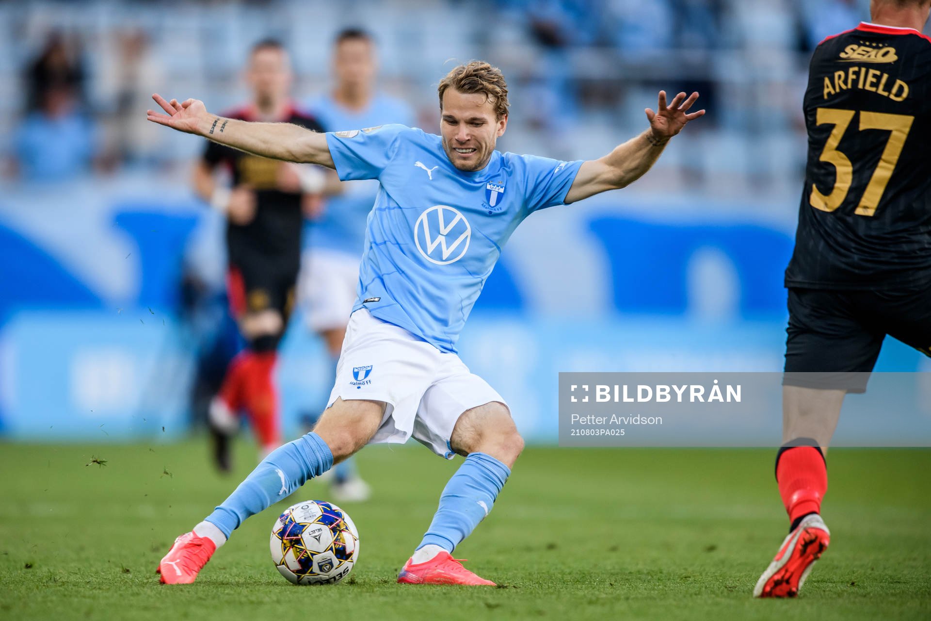 Oscar Lewicki of Malmö FF
