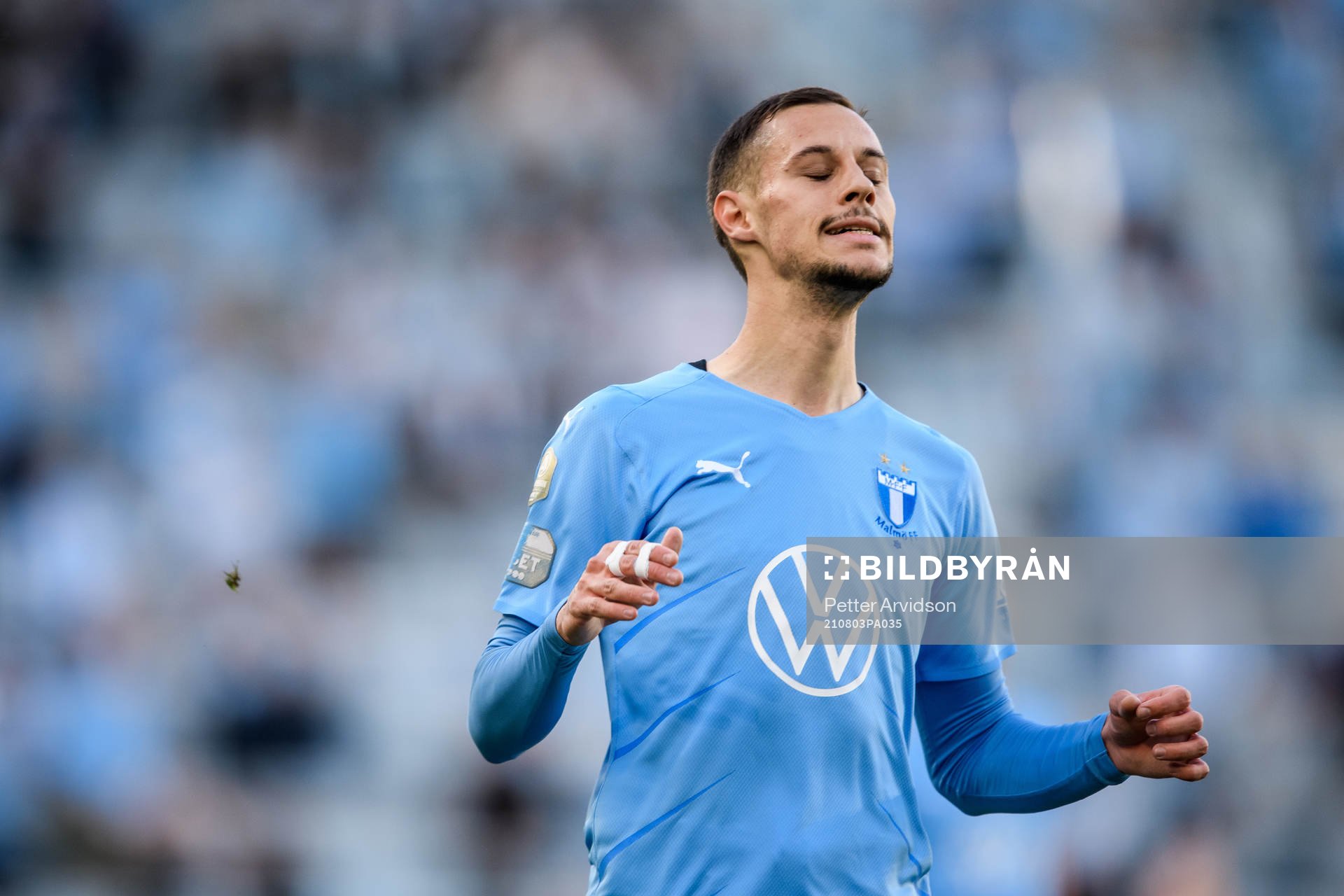 Veljko Birmancevic of Malmö FF looks dejected