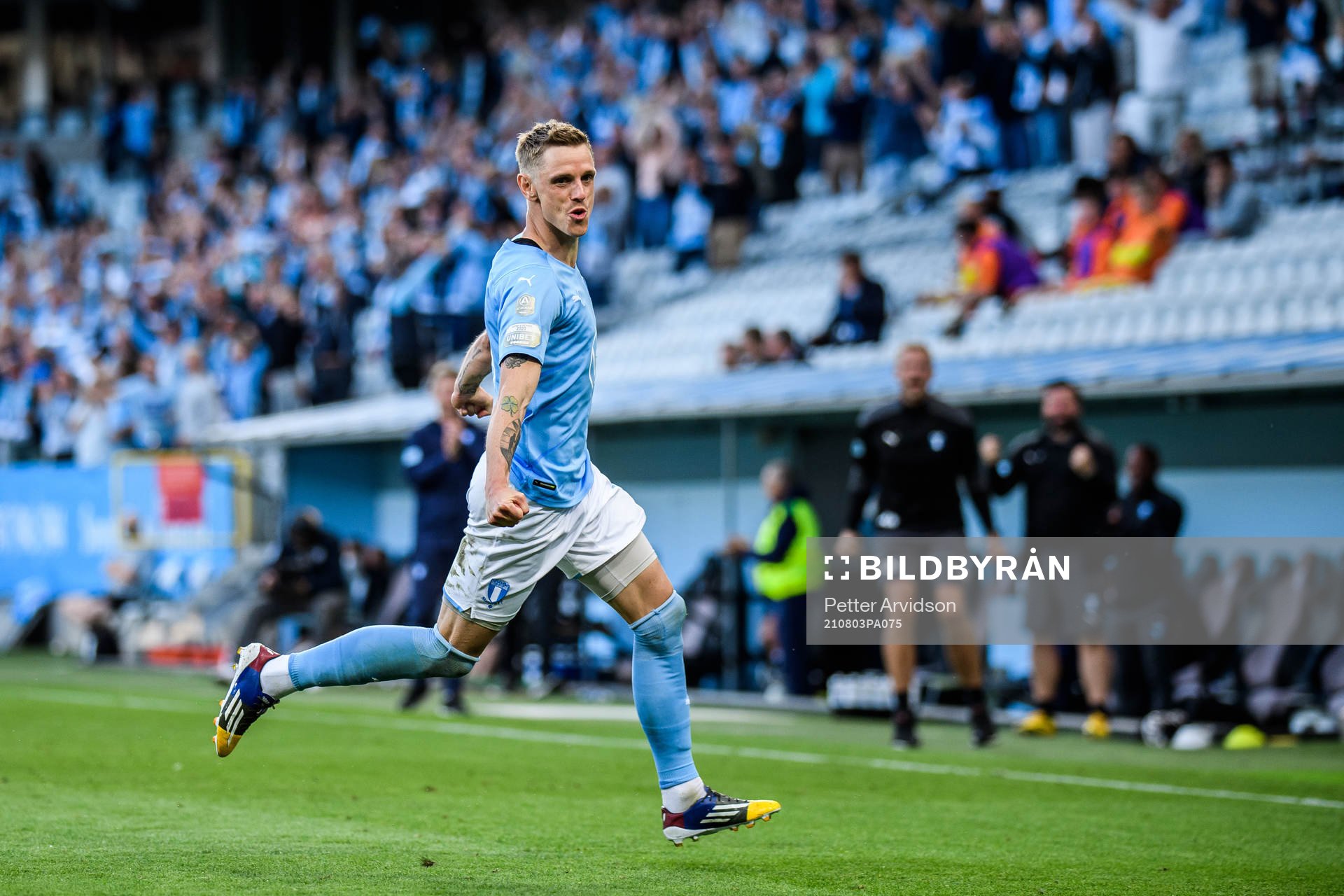 Sören Rieks of Malmö FF celebrates