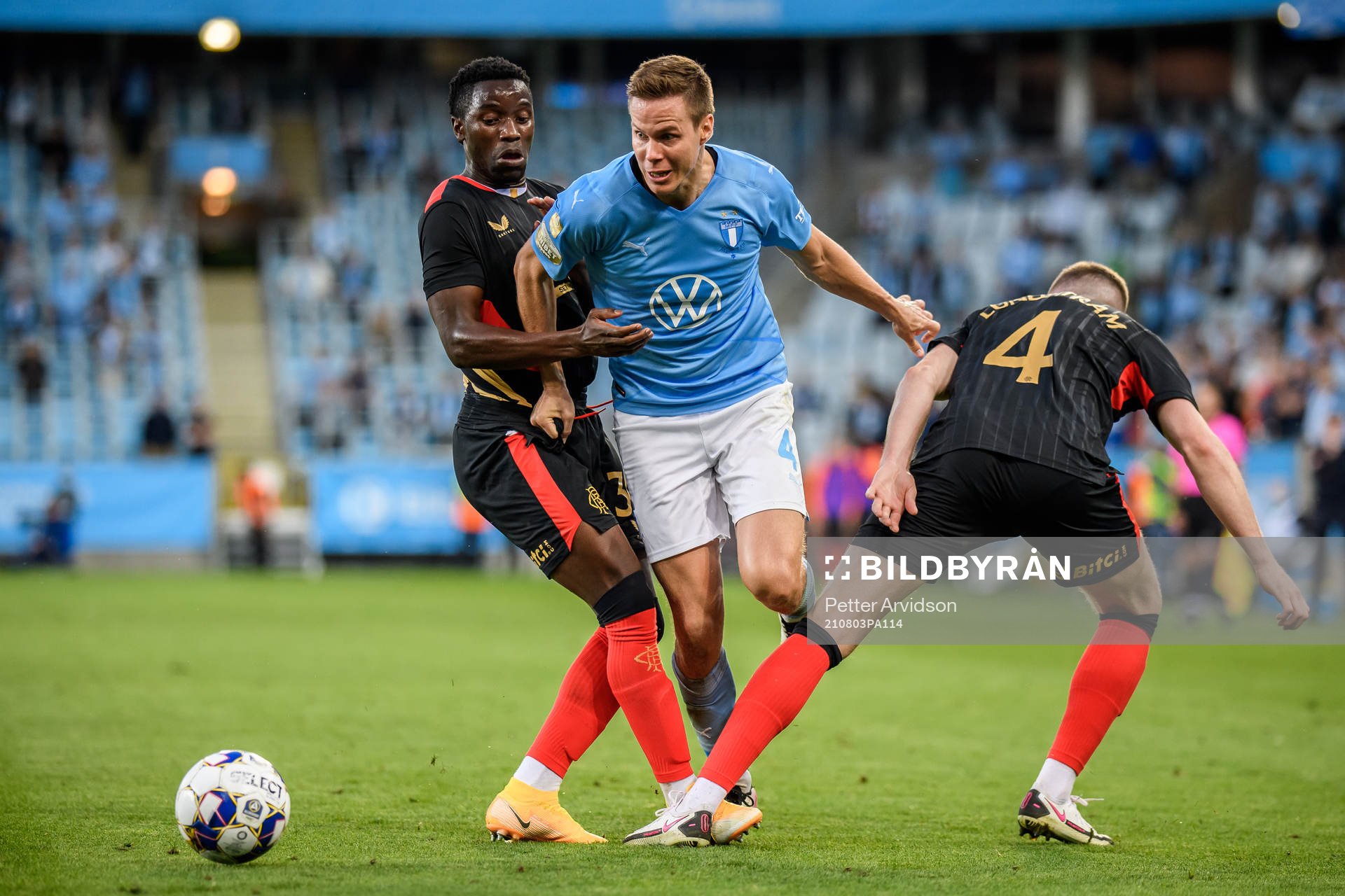 Junior Fashon Sakala and John Lundstram of Rangers against