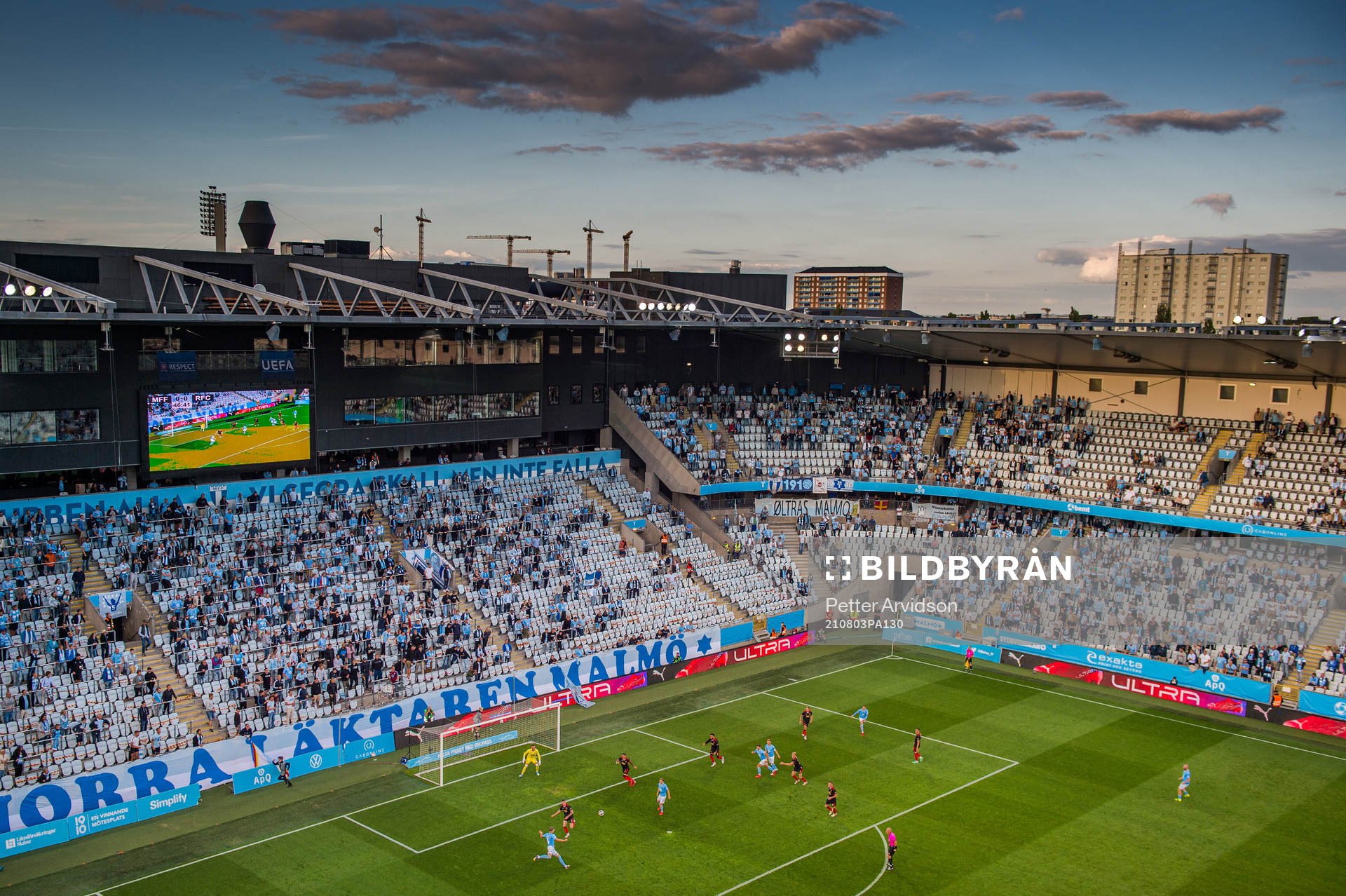 Sören Rieks of Malmö FF scores the 1-0 goal against