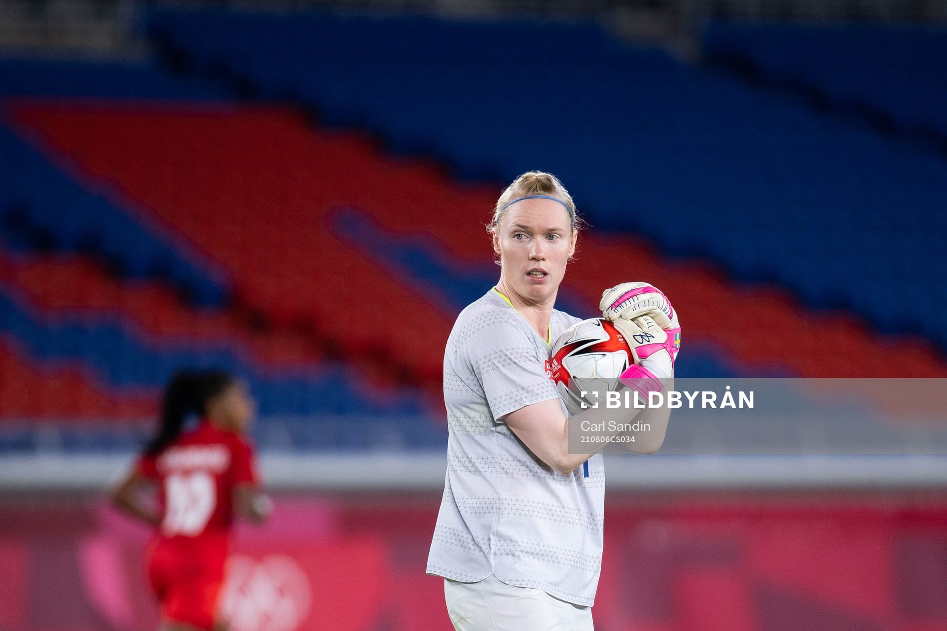 Goalkeeper Hedvig Lindahl of Sweden in the women’s
