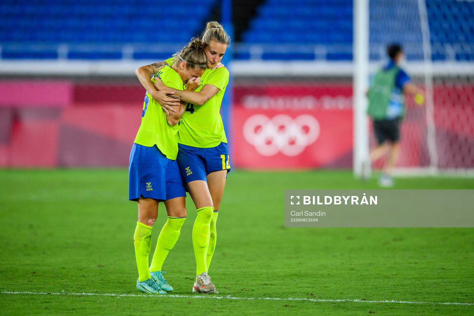 Filippa Angeldahl and Nathalie Björn of Sweden look