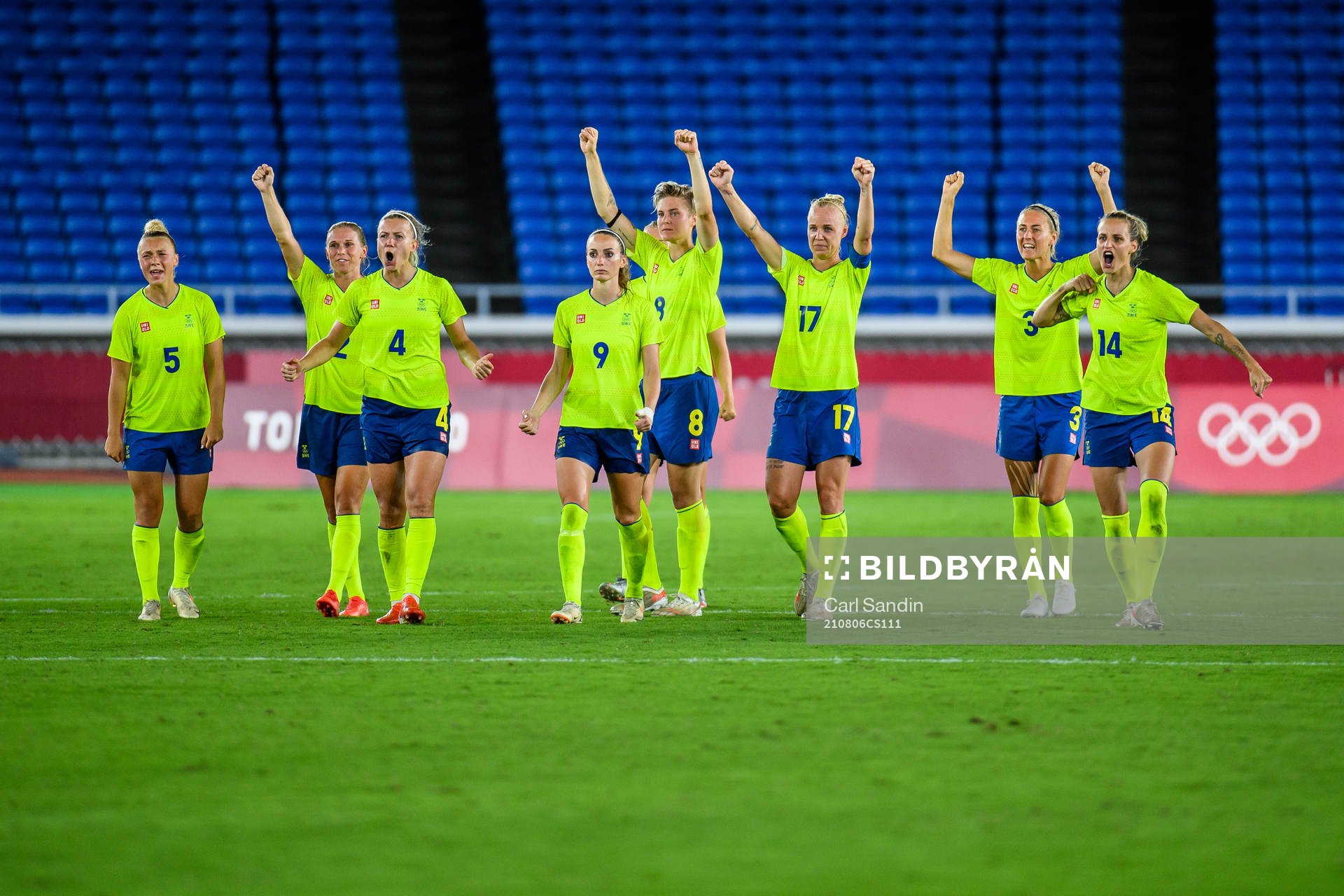 Jonna Andersson, Anna Anvegård, Hanna Glas, Olivia Schough, Lina Hurtig, Emma Kullberg and Caroline Seger of Sweden celebrate during a penalty shoot out in the women’s football final during day 14 of the Tokyo 2020 Olympic Games on August 6, 2021 in Tokyo.