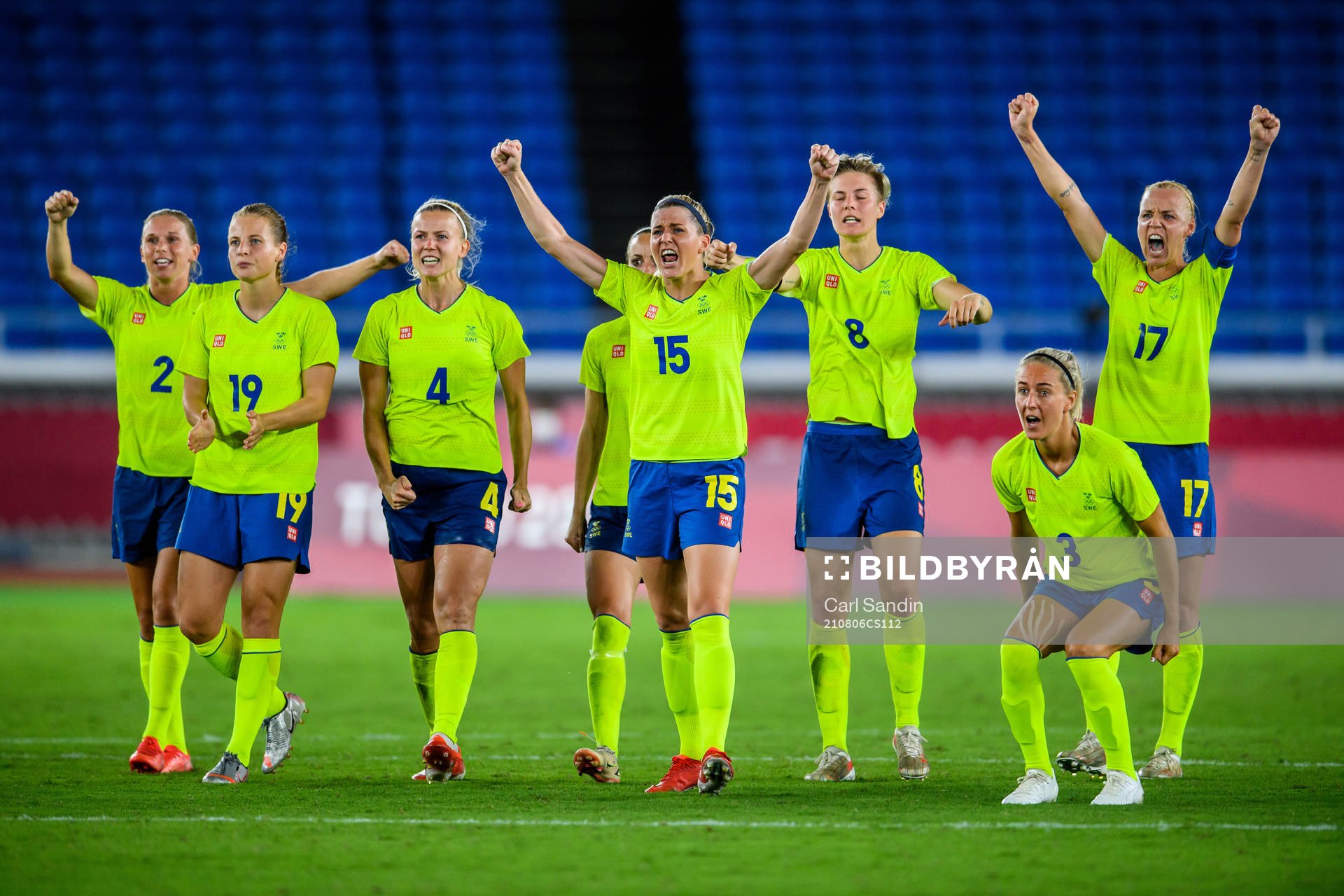 Jonna Andersson, Anna Anvegård, Hanna Glas, Olivia Schough, Lina Hurtig, Emma Kullberg and Caroline Seger of Sweden celebrate during a penalty shoot out in the women’s football final during day 14 of the Tokyo 2020 Olympic Games on August 6, 2021 in Tokyo.