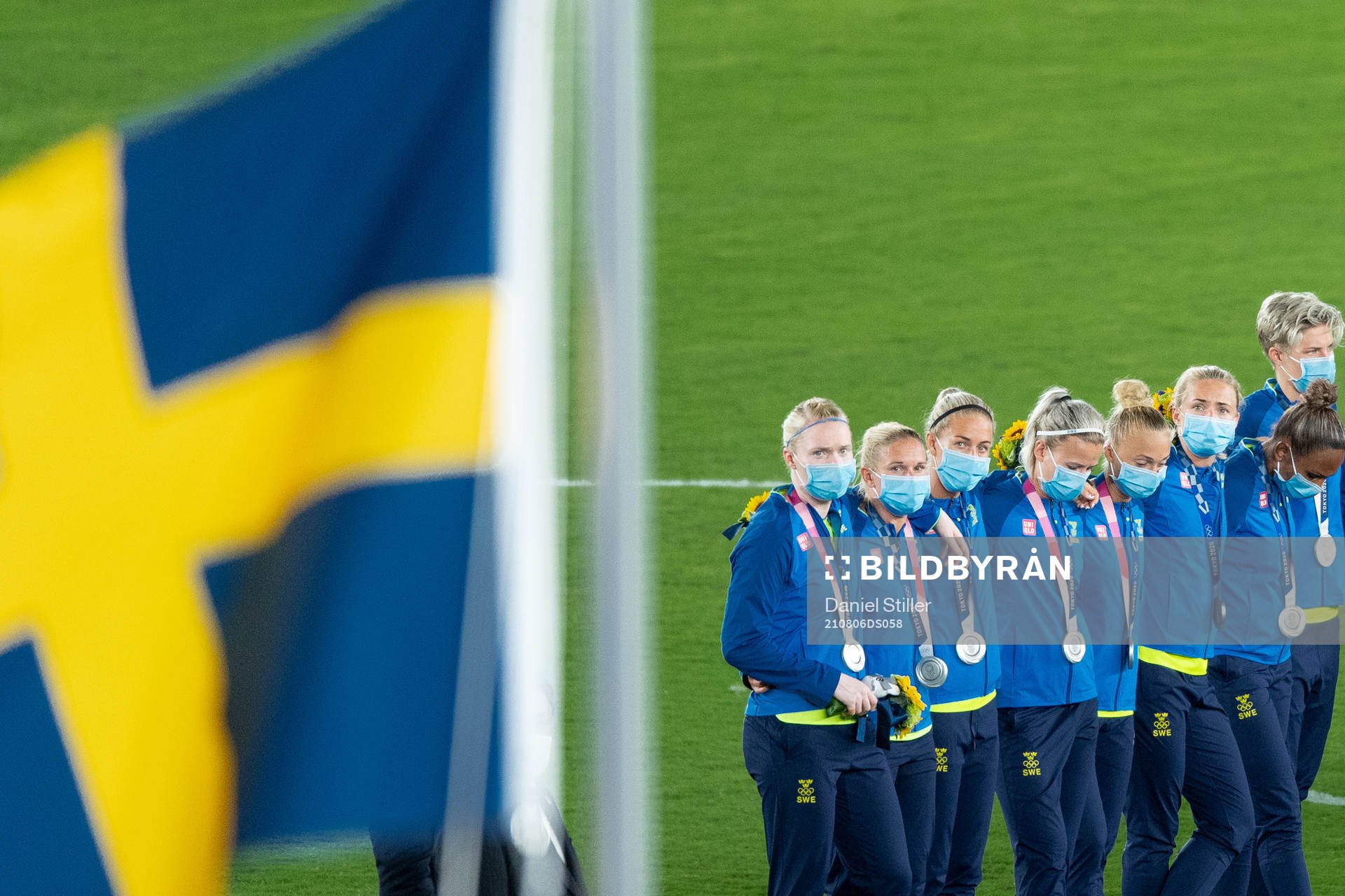 Players of the Swedish team looks dejected
