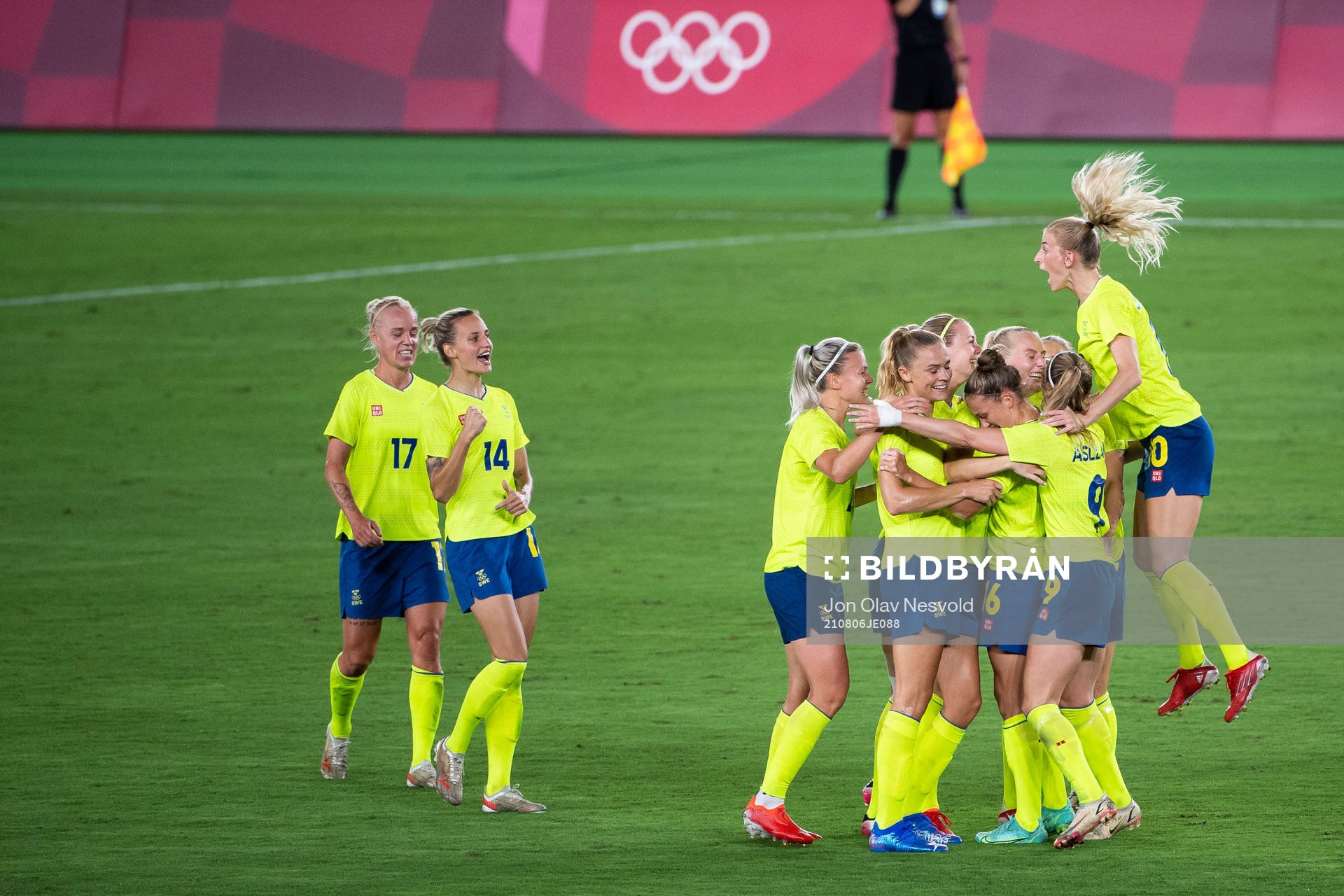 Sofia Jakobsson of Sweden celebrates Stina Blackstenius
