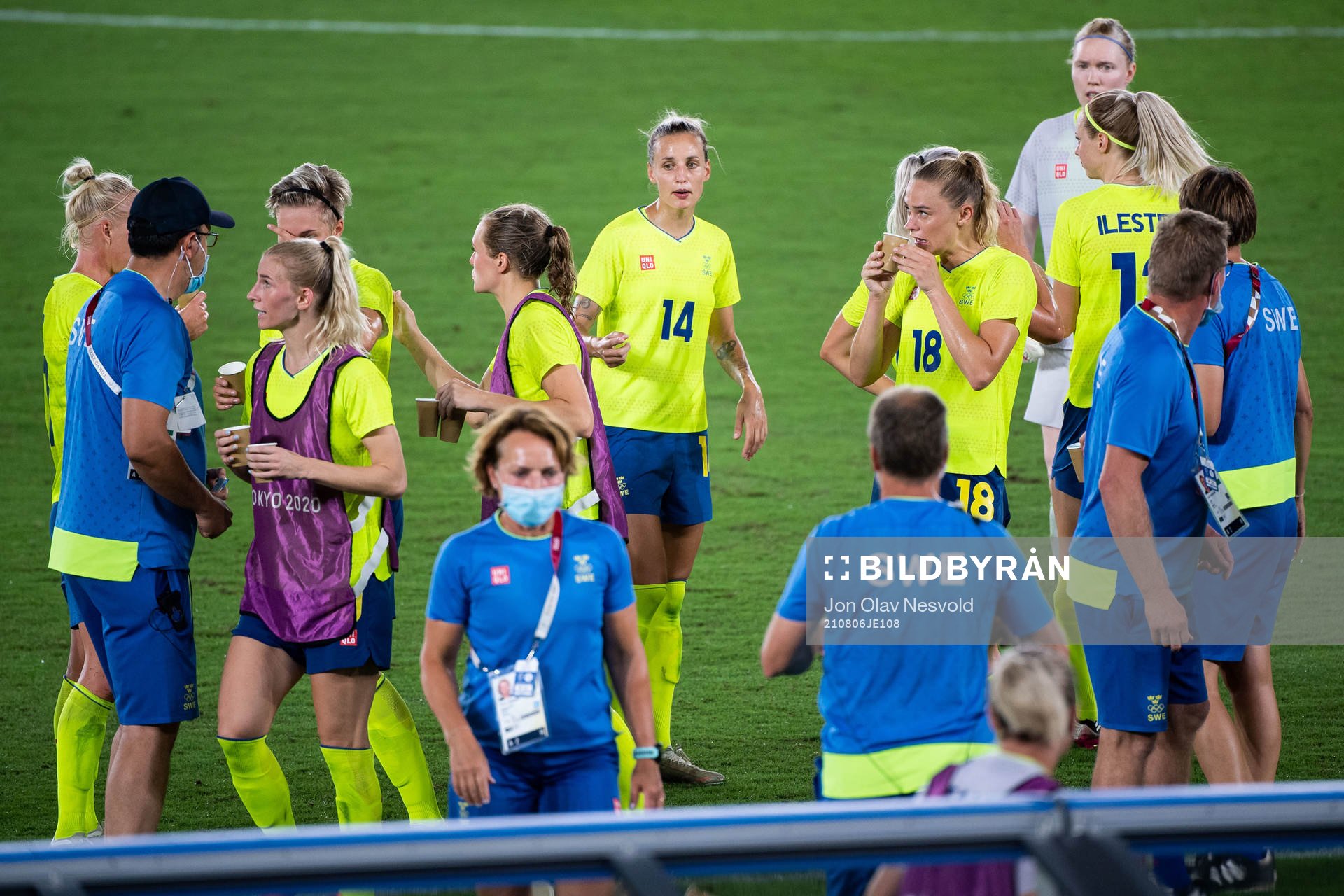 Players of Sweden in the women’s football final