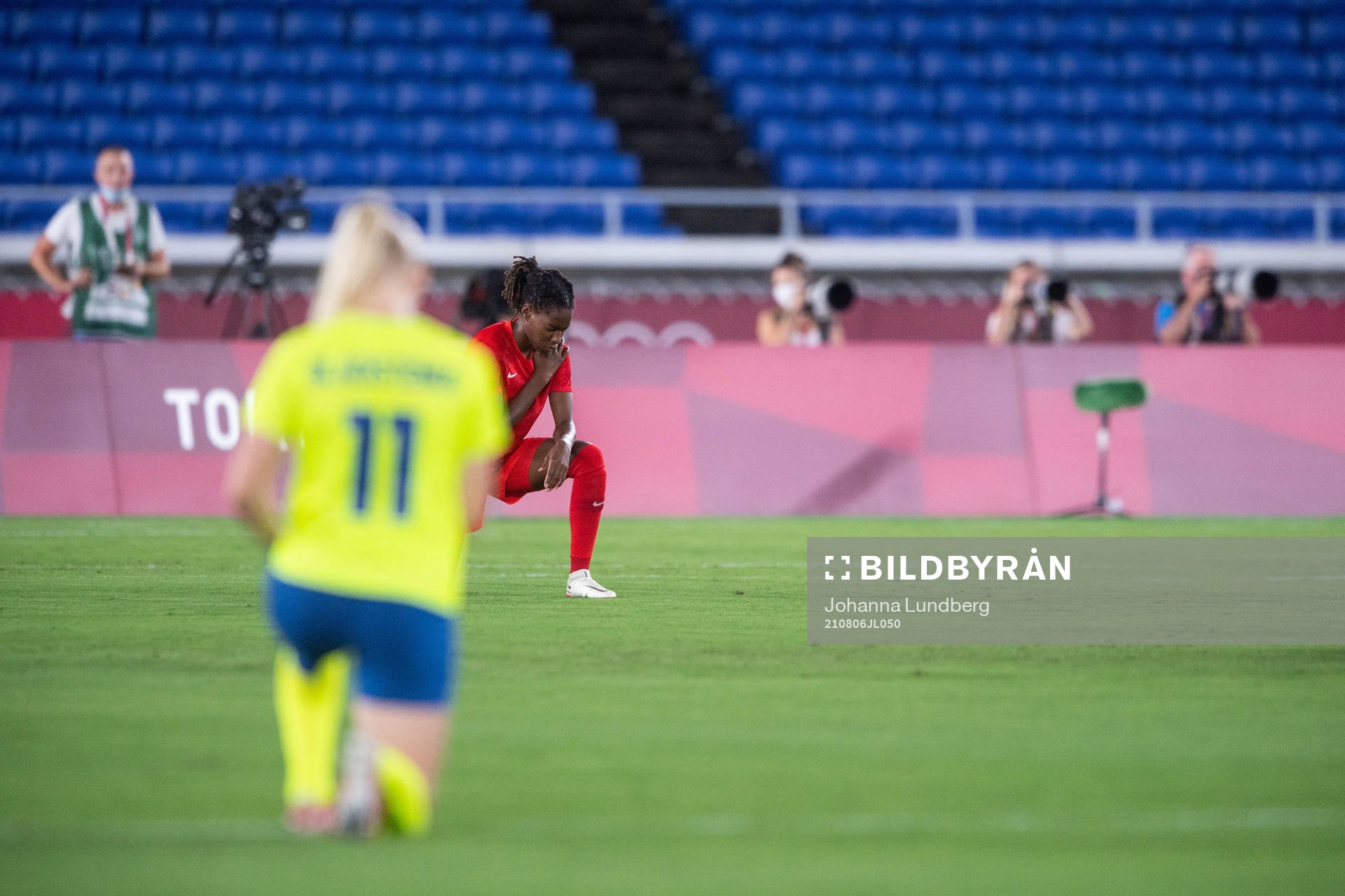 Stina Blackstenius of Sweden and Kadeisha Buchanan of